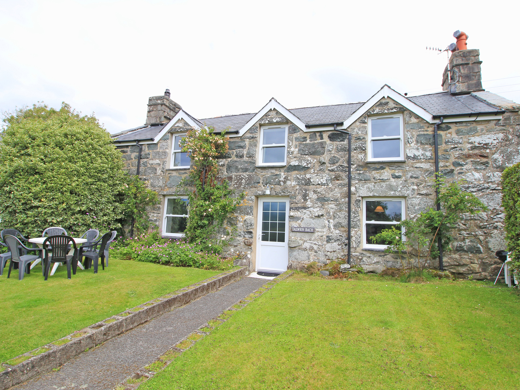 6 bedroom Cottage for rent in Harlech