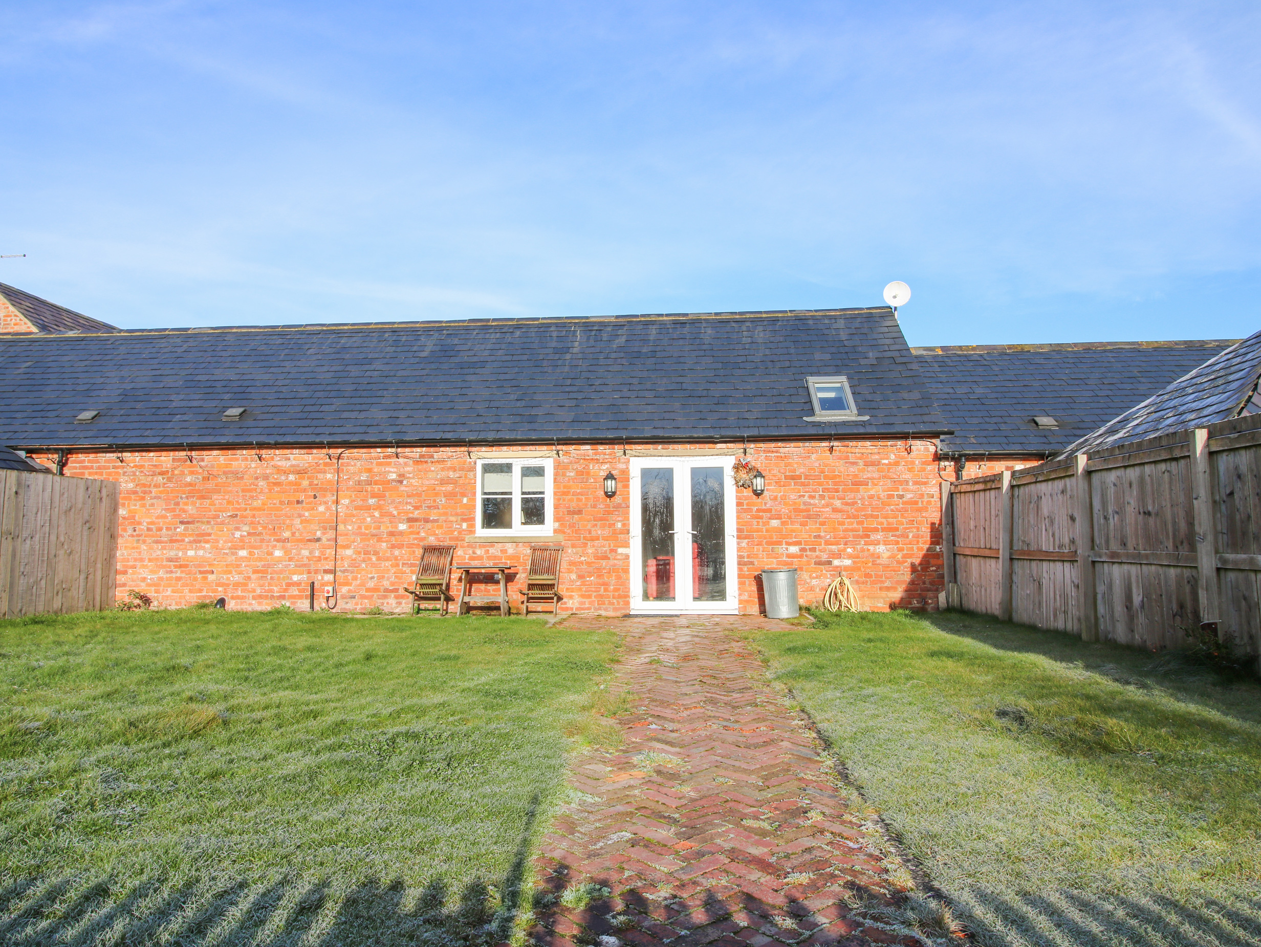 1 bedroom Cottage for rent in Westbury