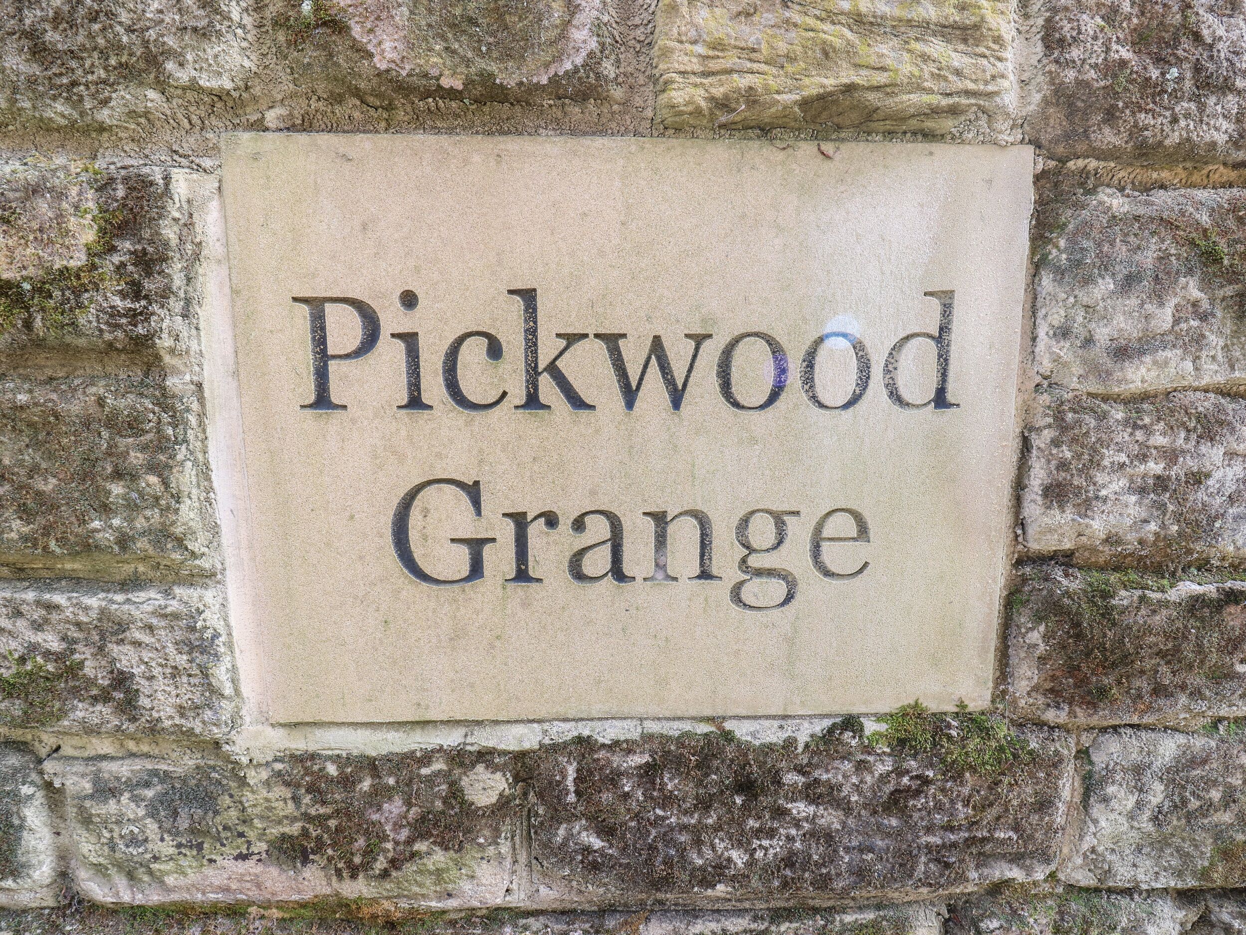 Pickwood Grange, Norland