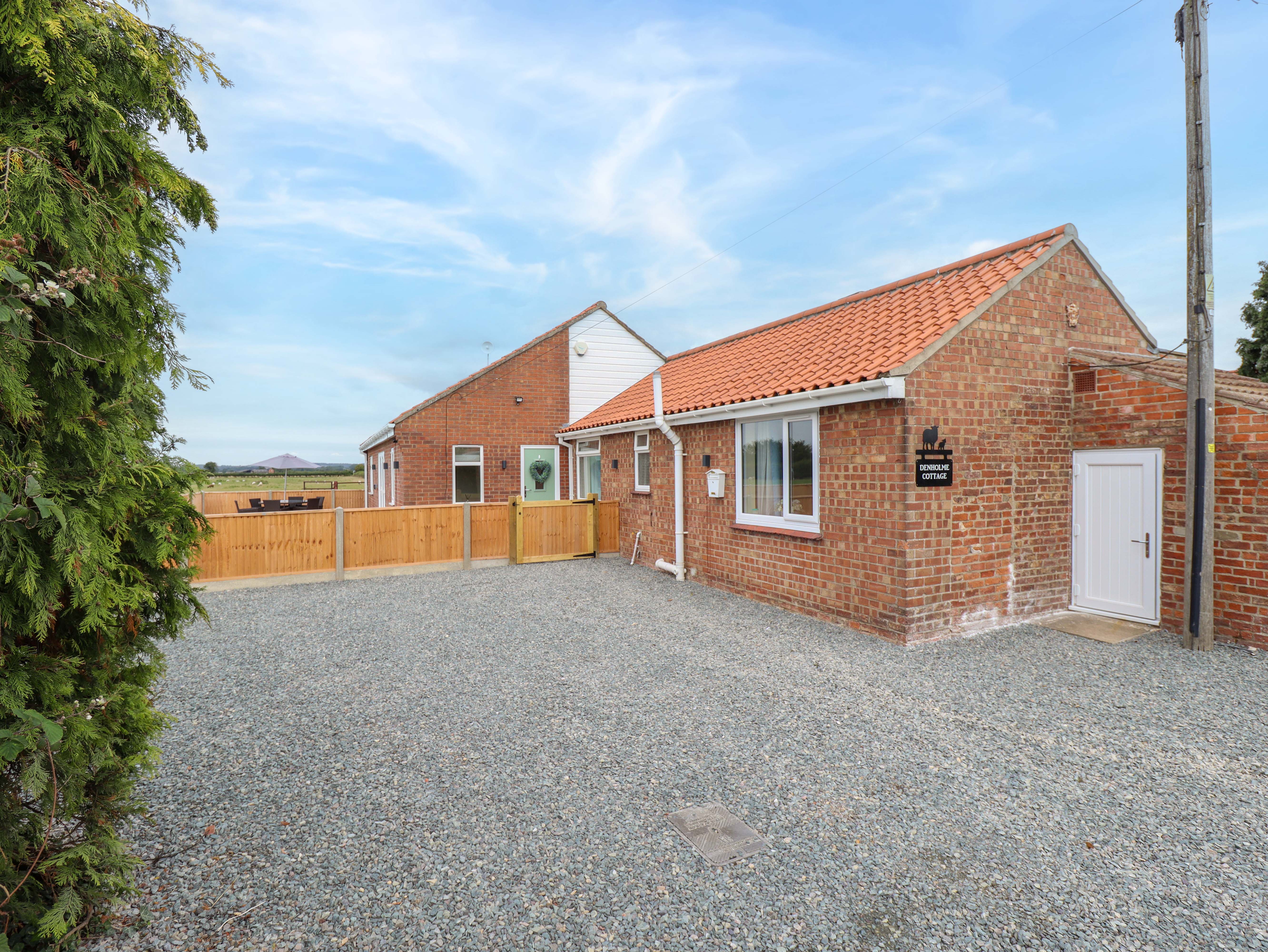 3 bedroom Cottage for rent in Chapel St Leonards