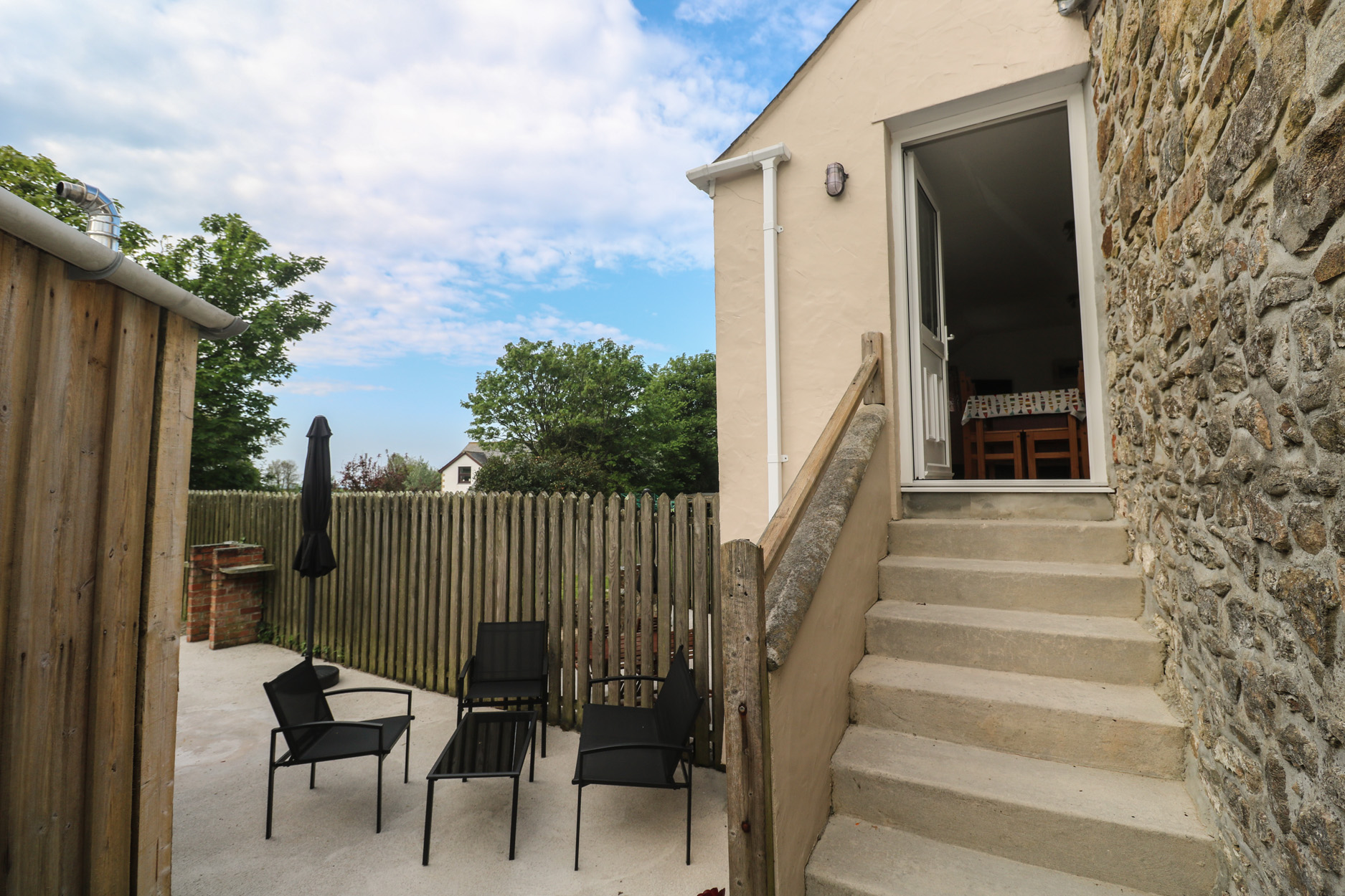 2 bedroom Cottage for rent in Rosudgeon