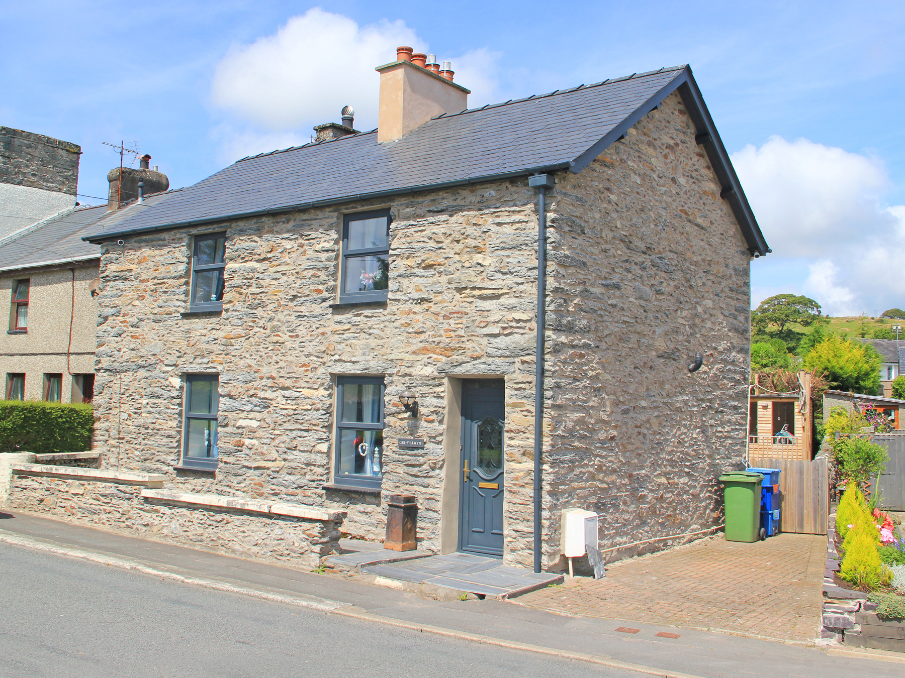 3 bedroom Cottage for rent in Criccieth