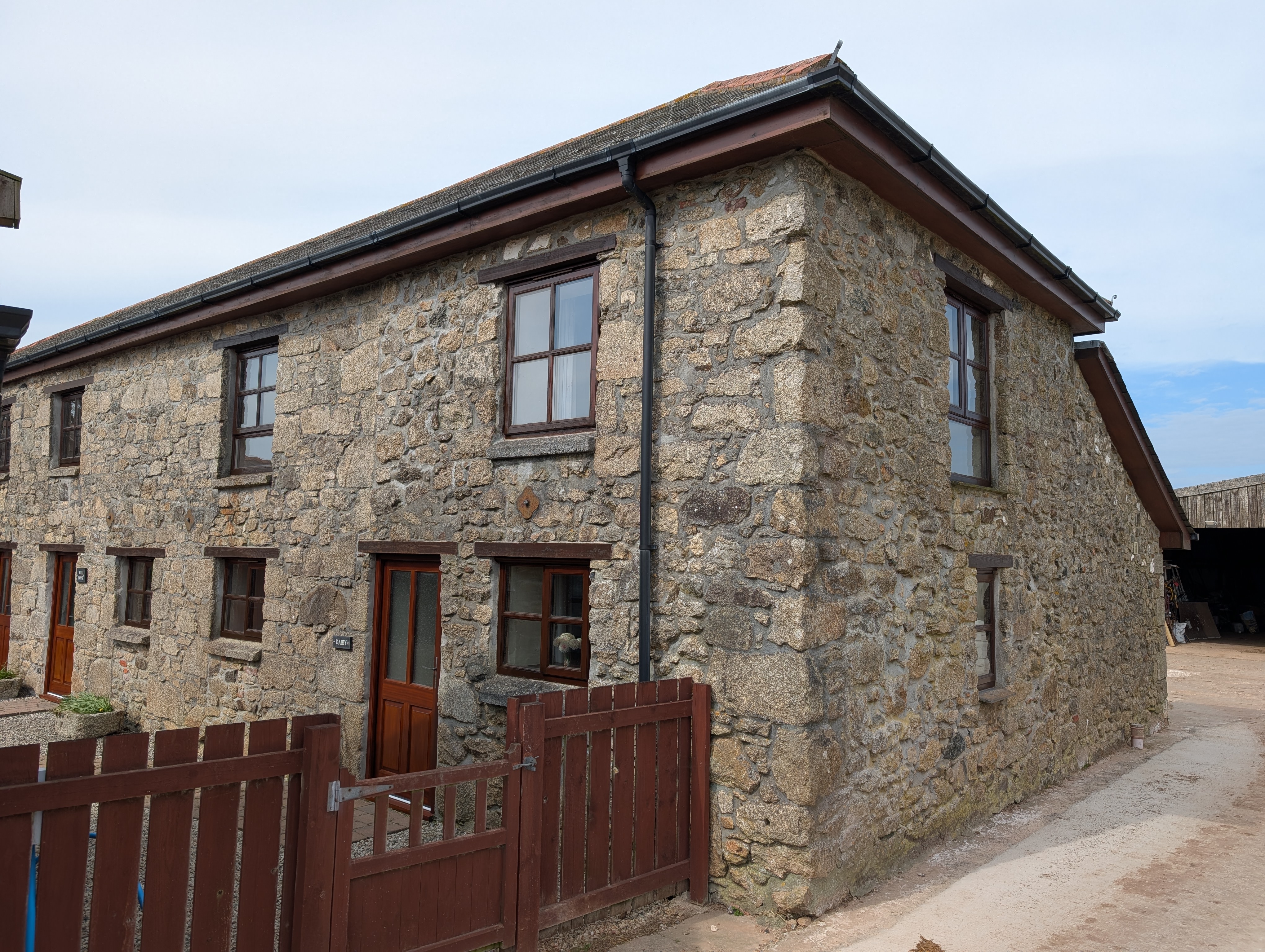 1 bedroom Cottage for rent in Par