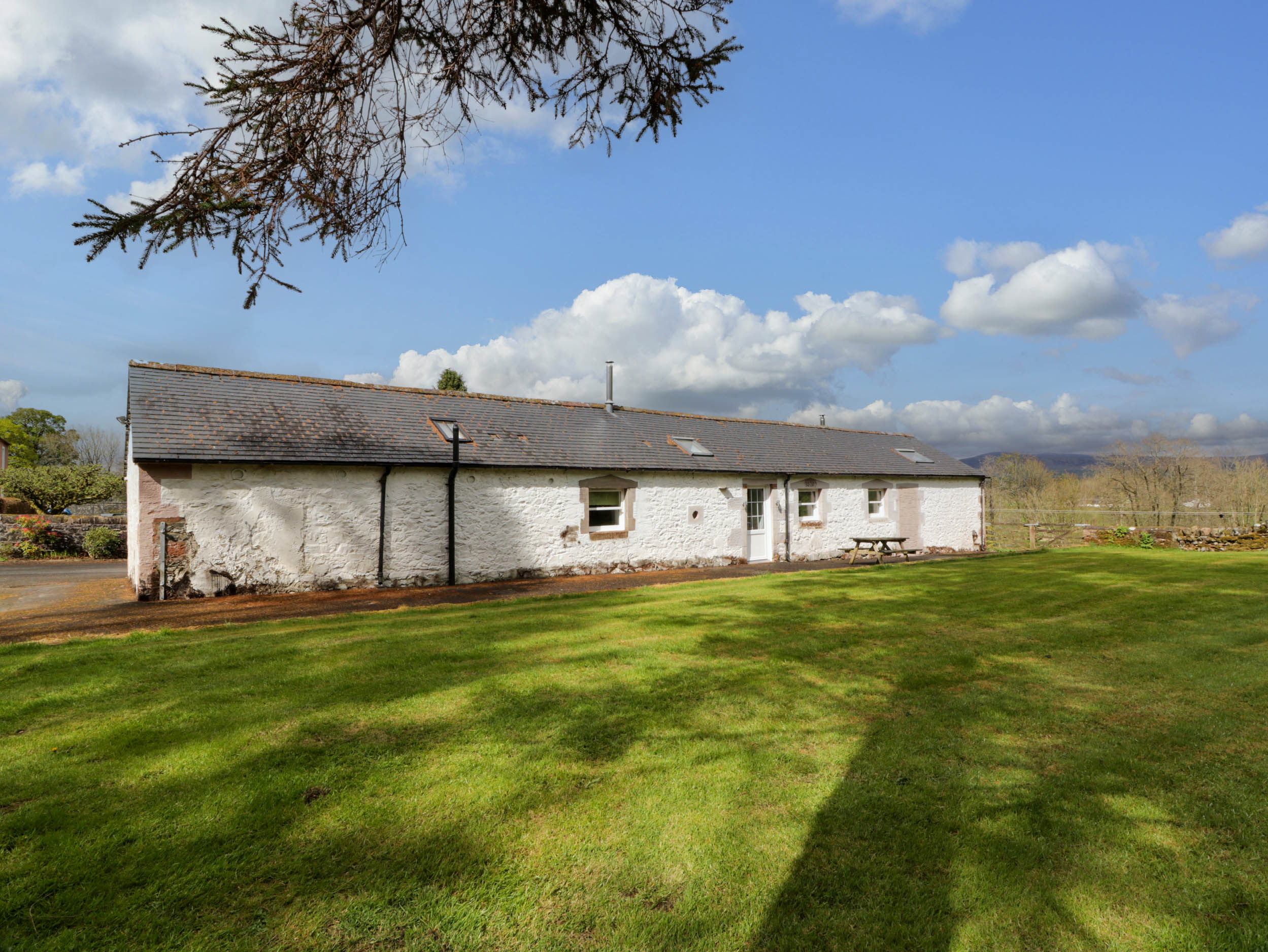 2 bedroom Cottage for rent in Thornhill