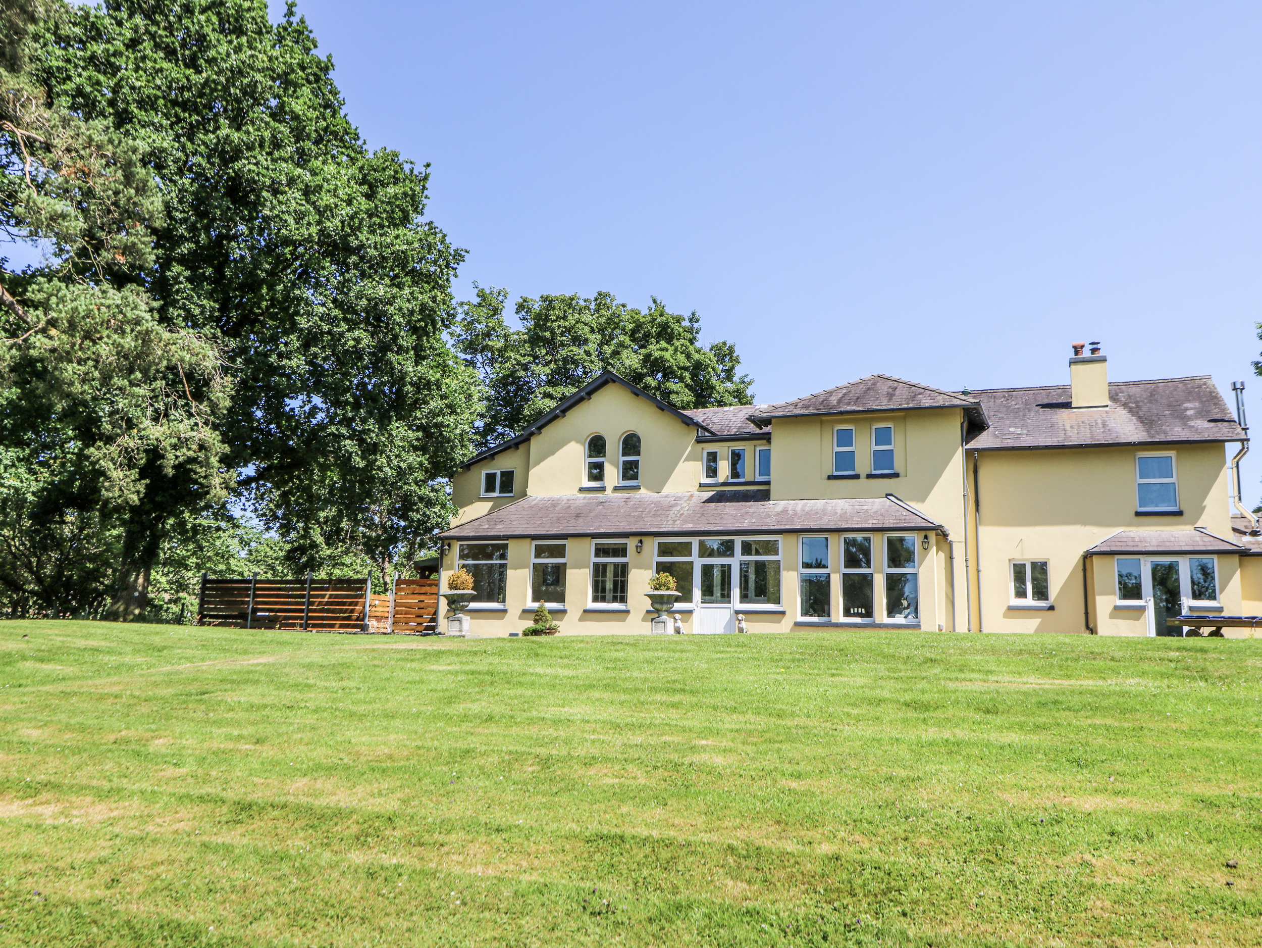 Glanrannell Park House, Carmarthen