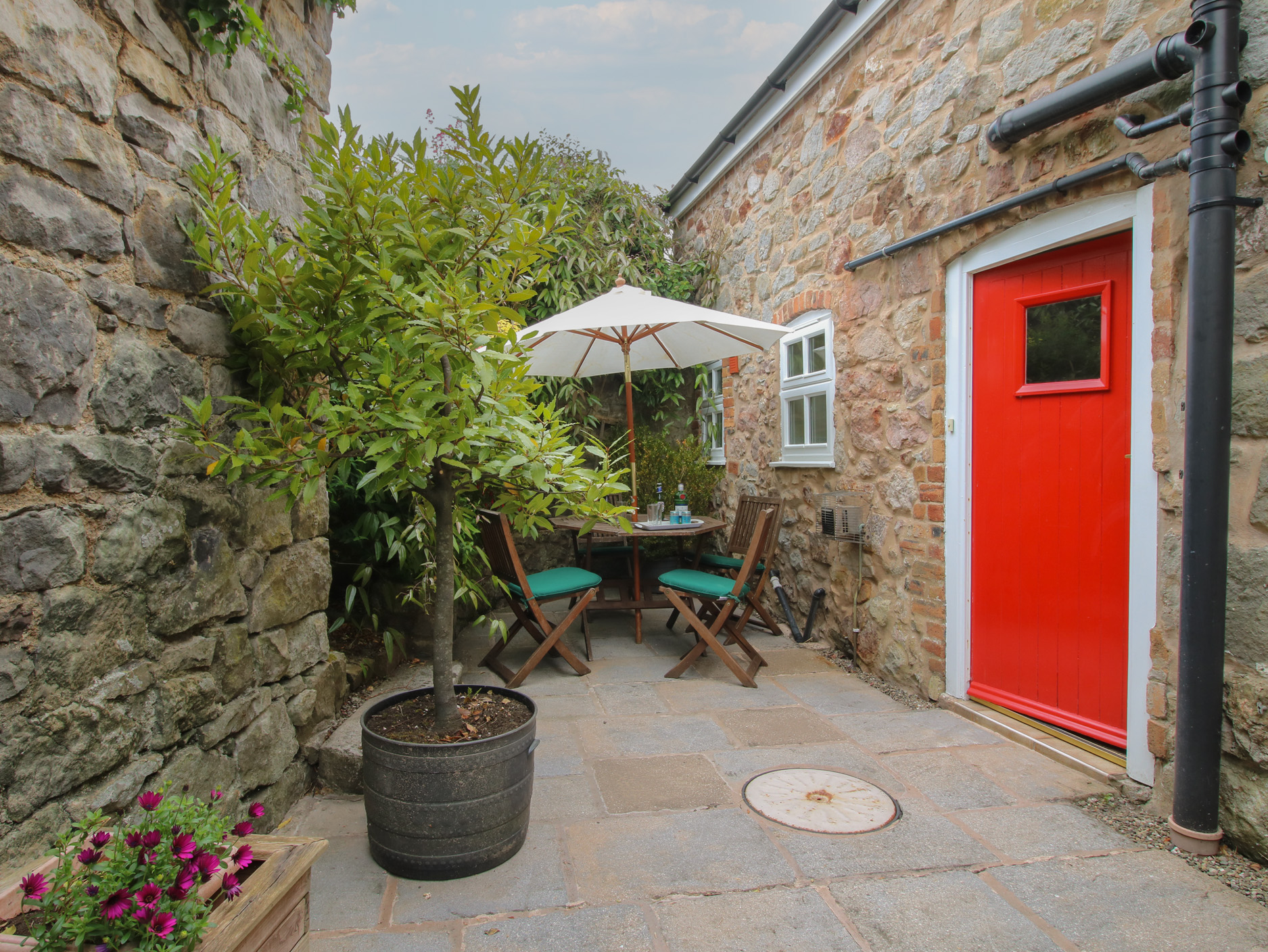 2 bedroom Cottage for rent in Oswestry