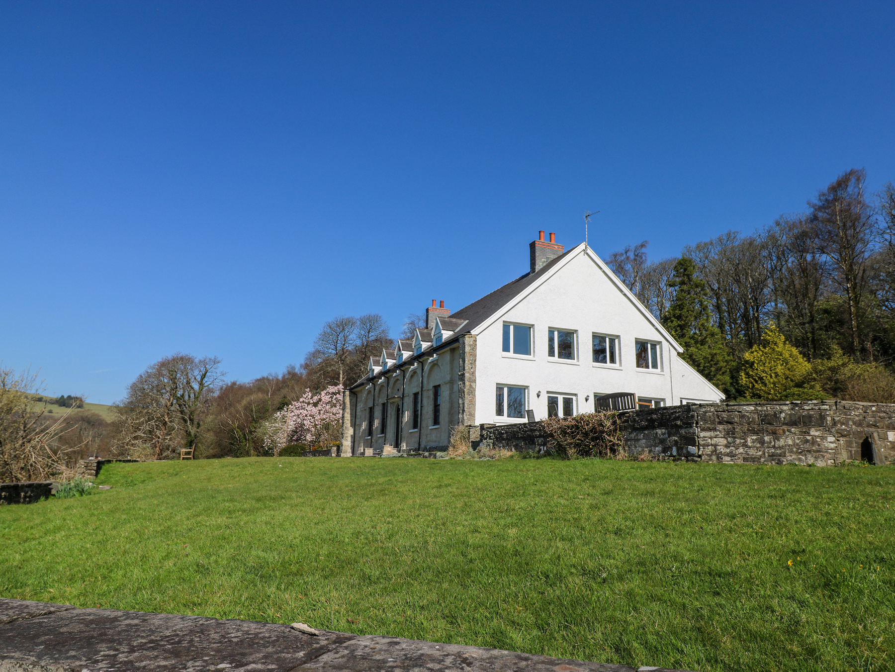 Coytrahen House, Bettws