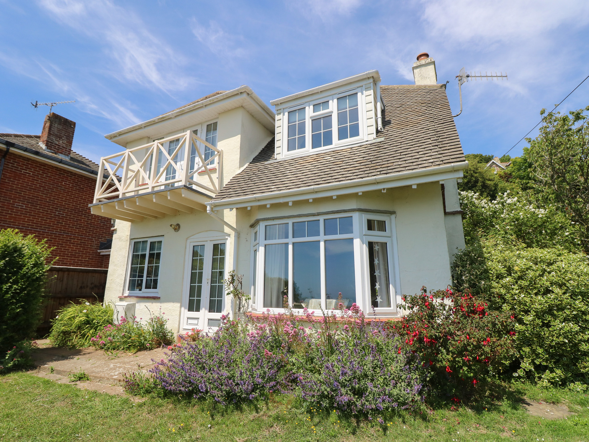 2 bedroom Cottage for rent in Niton Undercliff