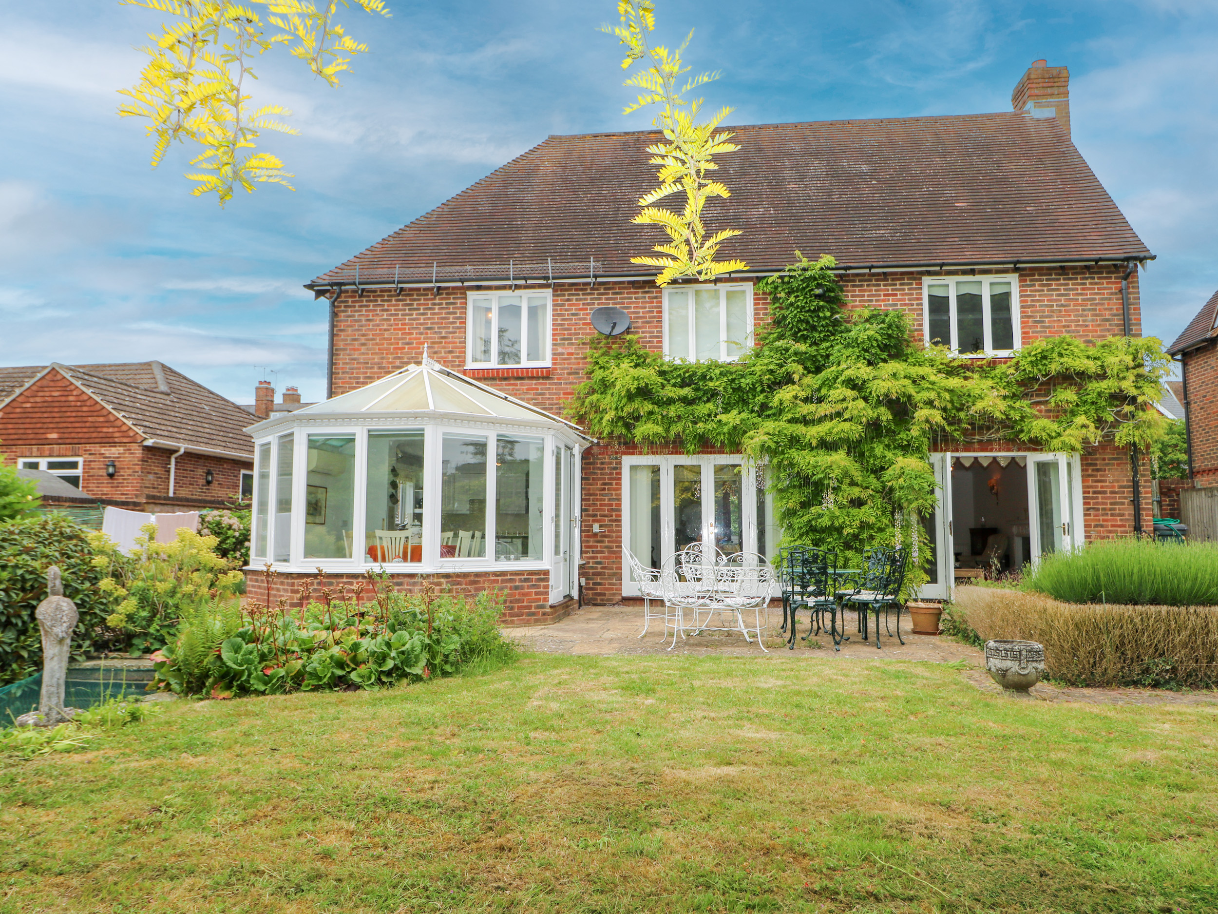 5 bedroom Cottage for rent in Tenterden