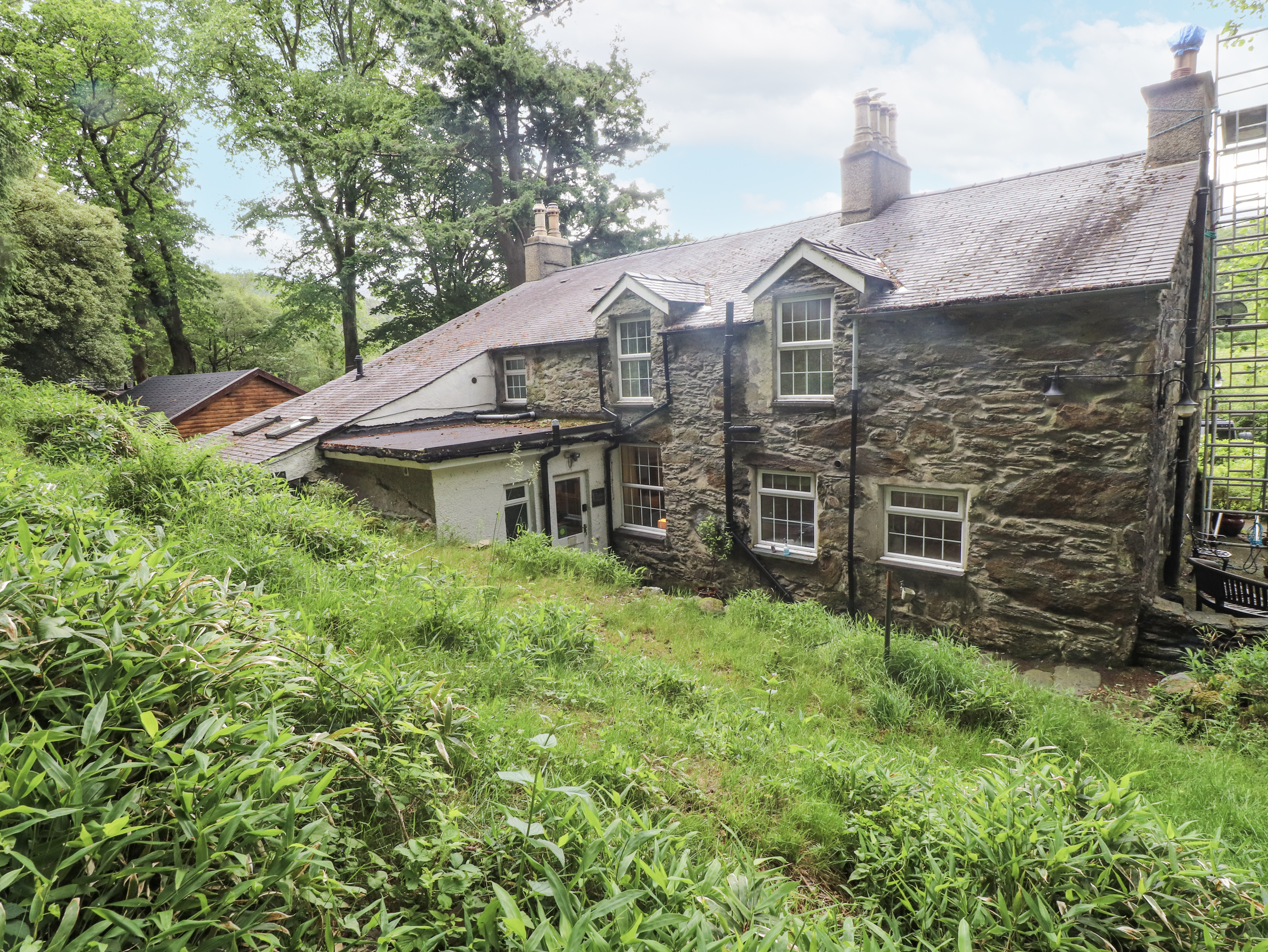 2 bedroom Cottage for rent in Beddgelert