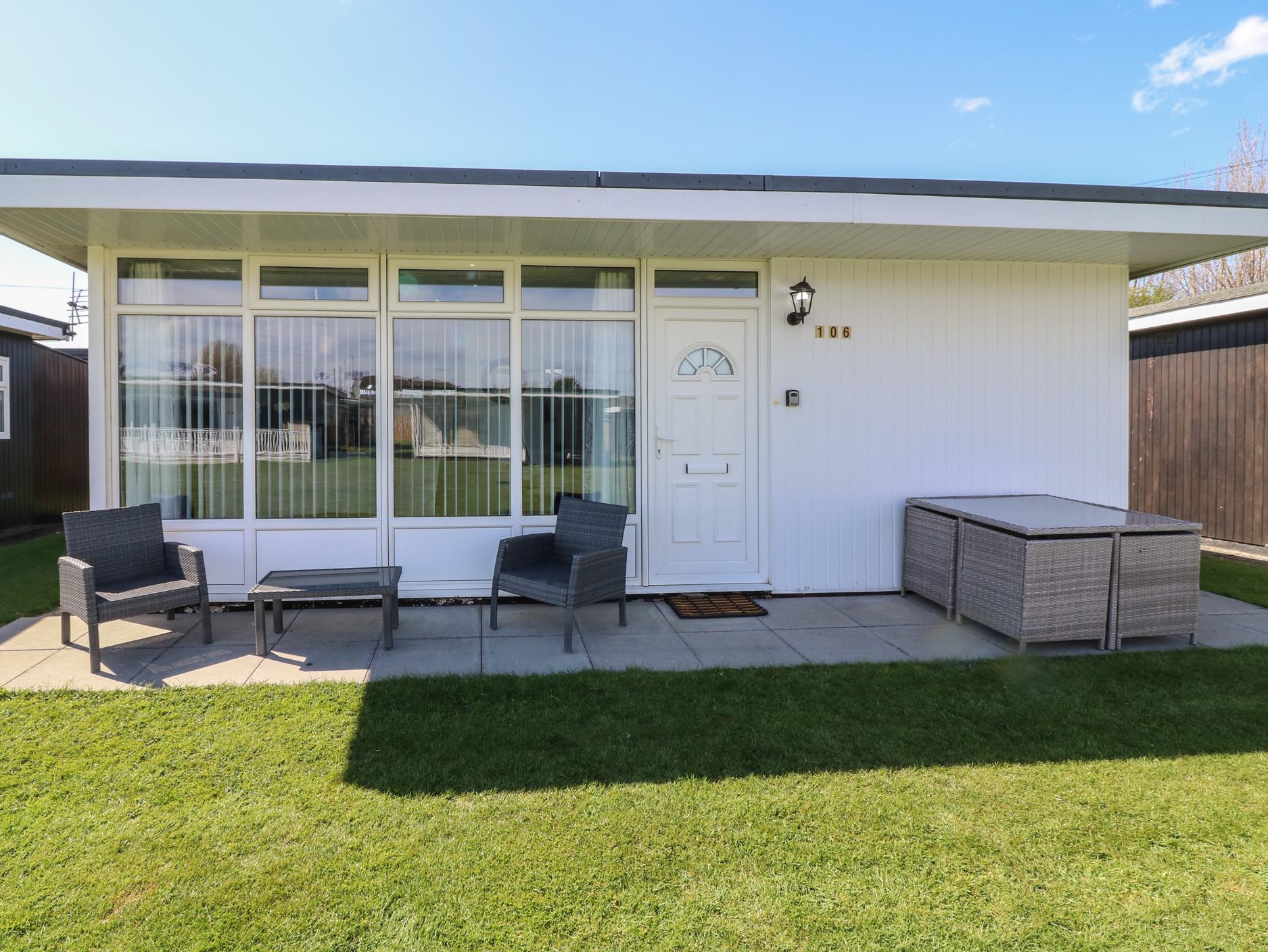 2 bedroom Cottage for rent in Chapel St Leonards