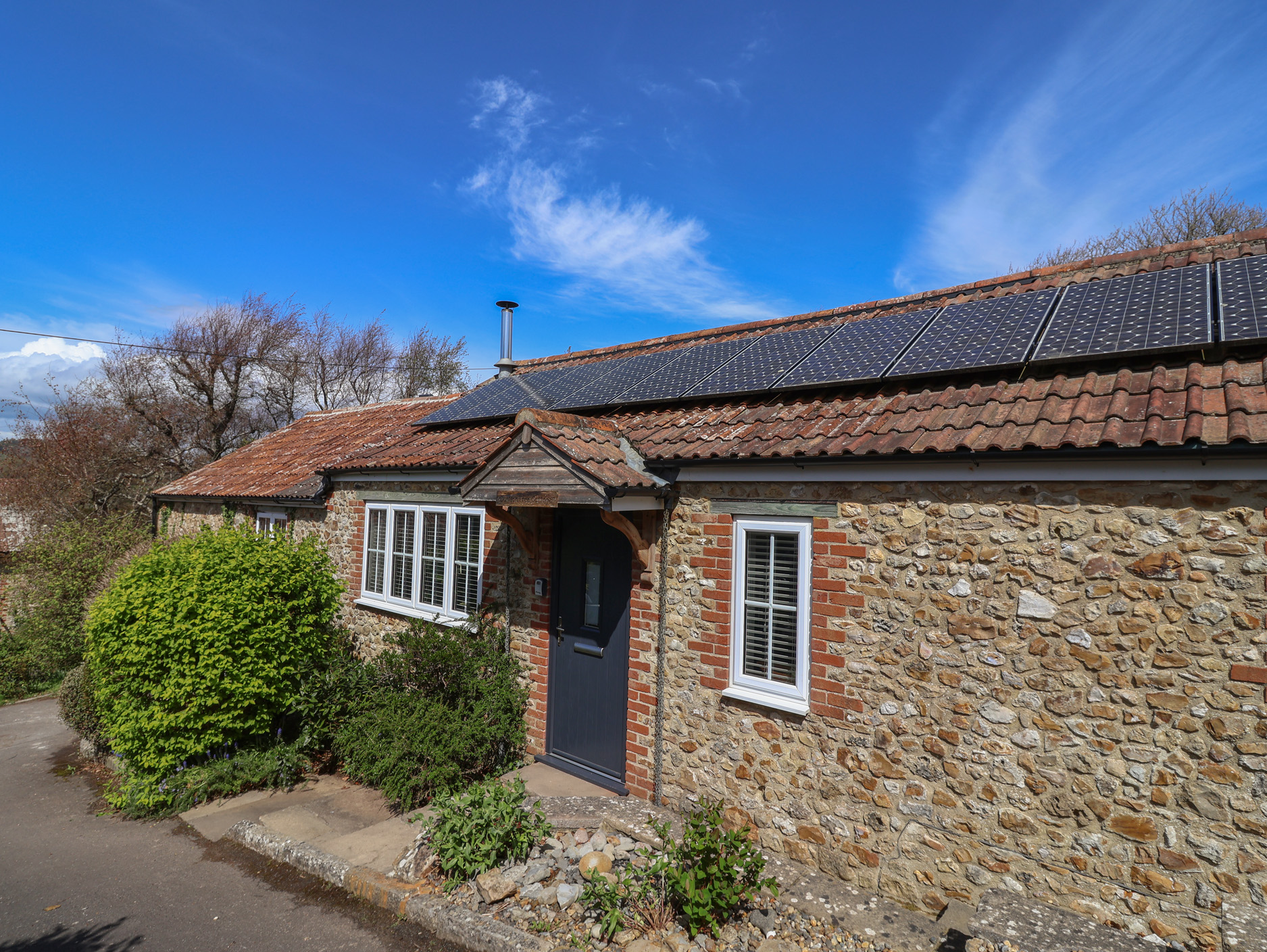 3 bedroom Cottage for rent in Charmouth