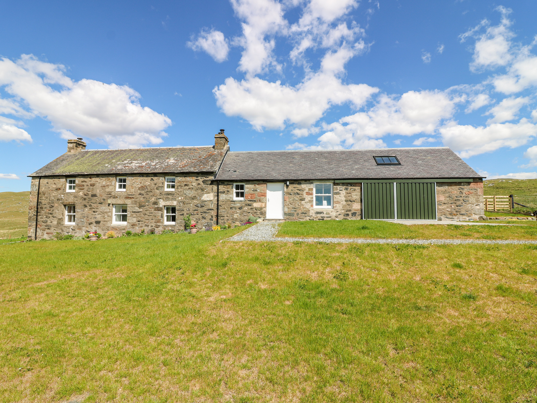 4 bedroom Cottage for rent in Kirkmichael
