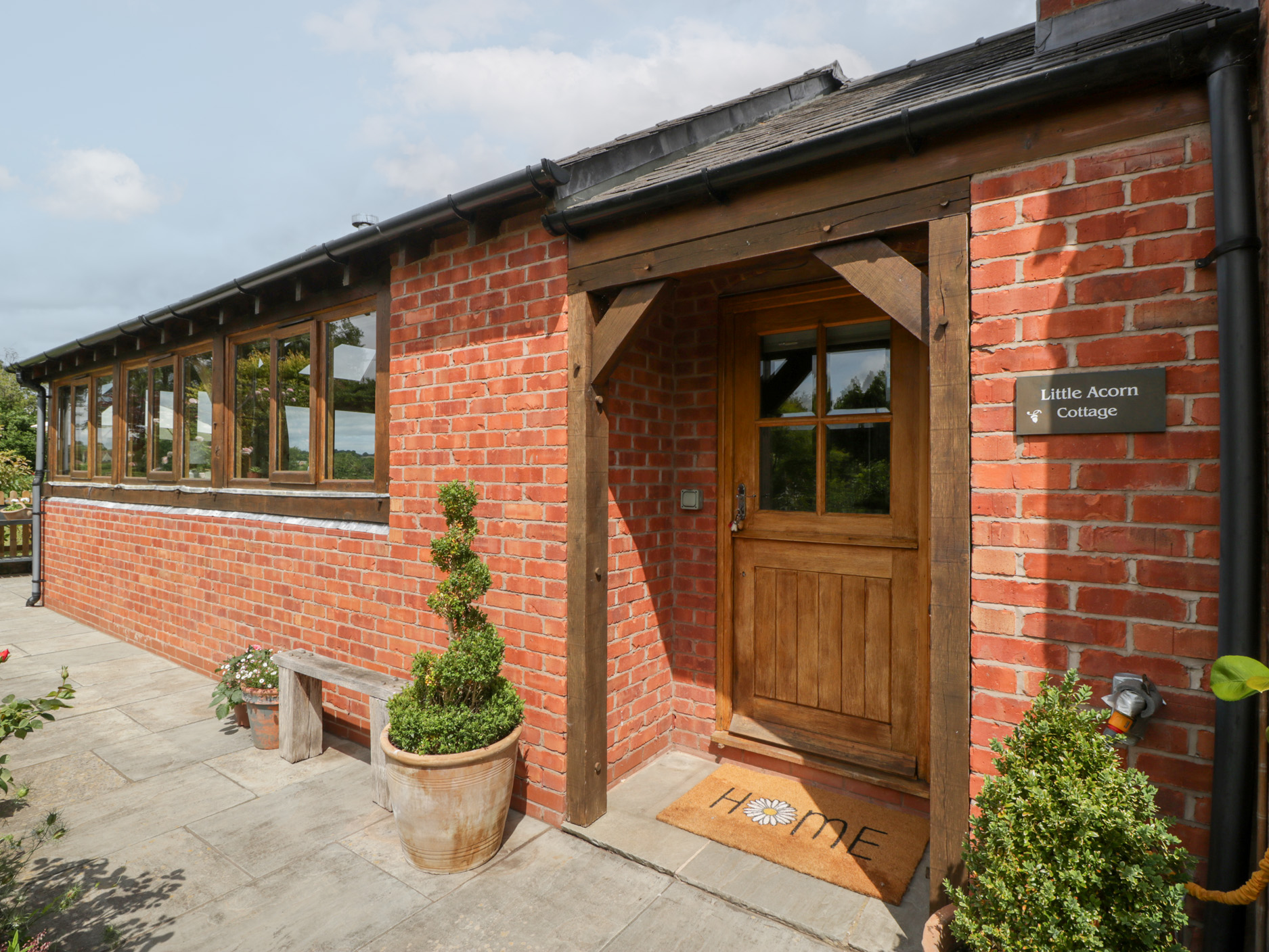 1 bedroom Cottage for rent in Ledbury