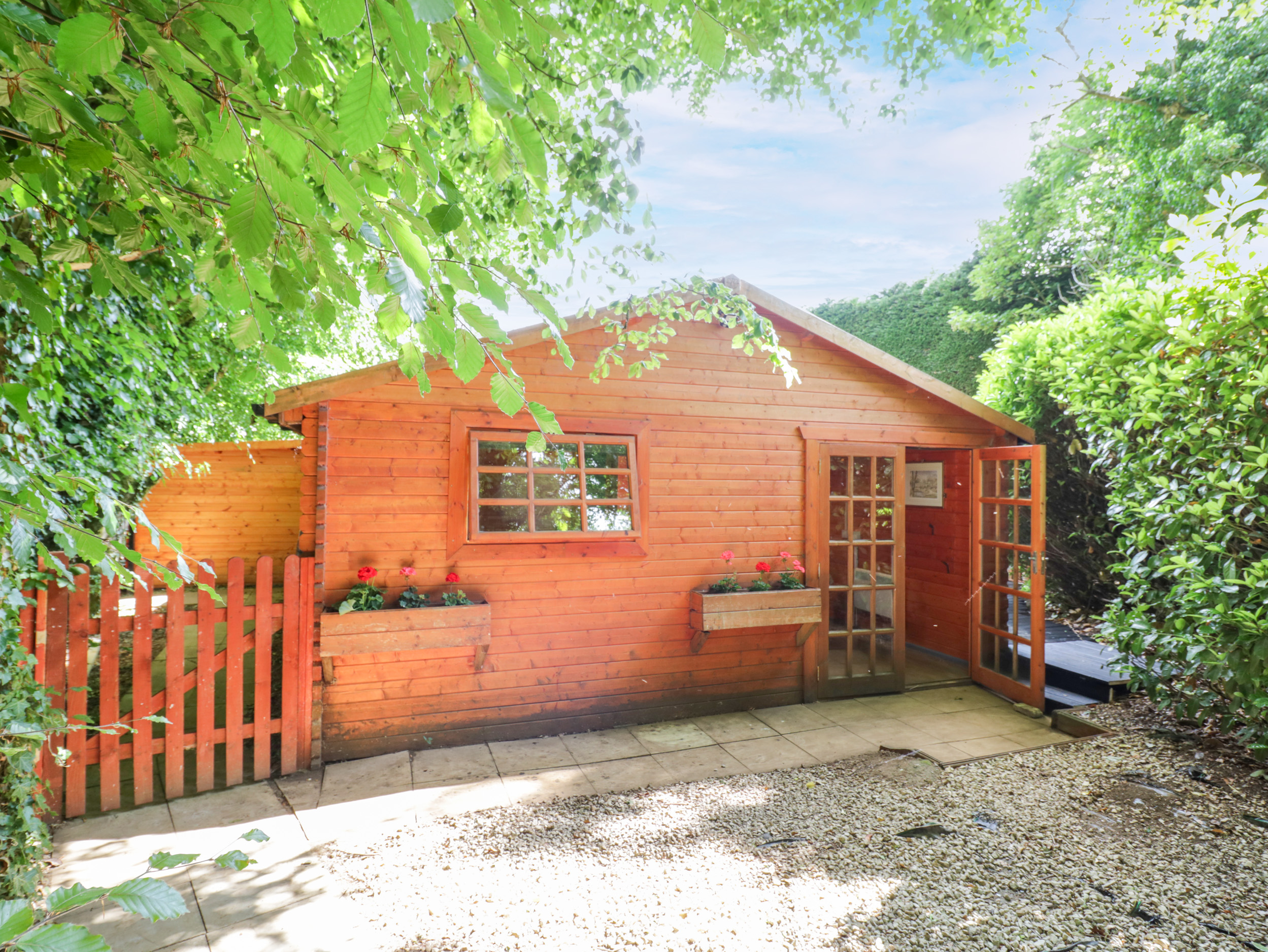 2 bedroom Cottage for rent in Winchcombe