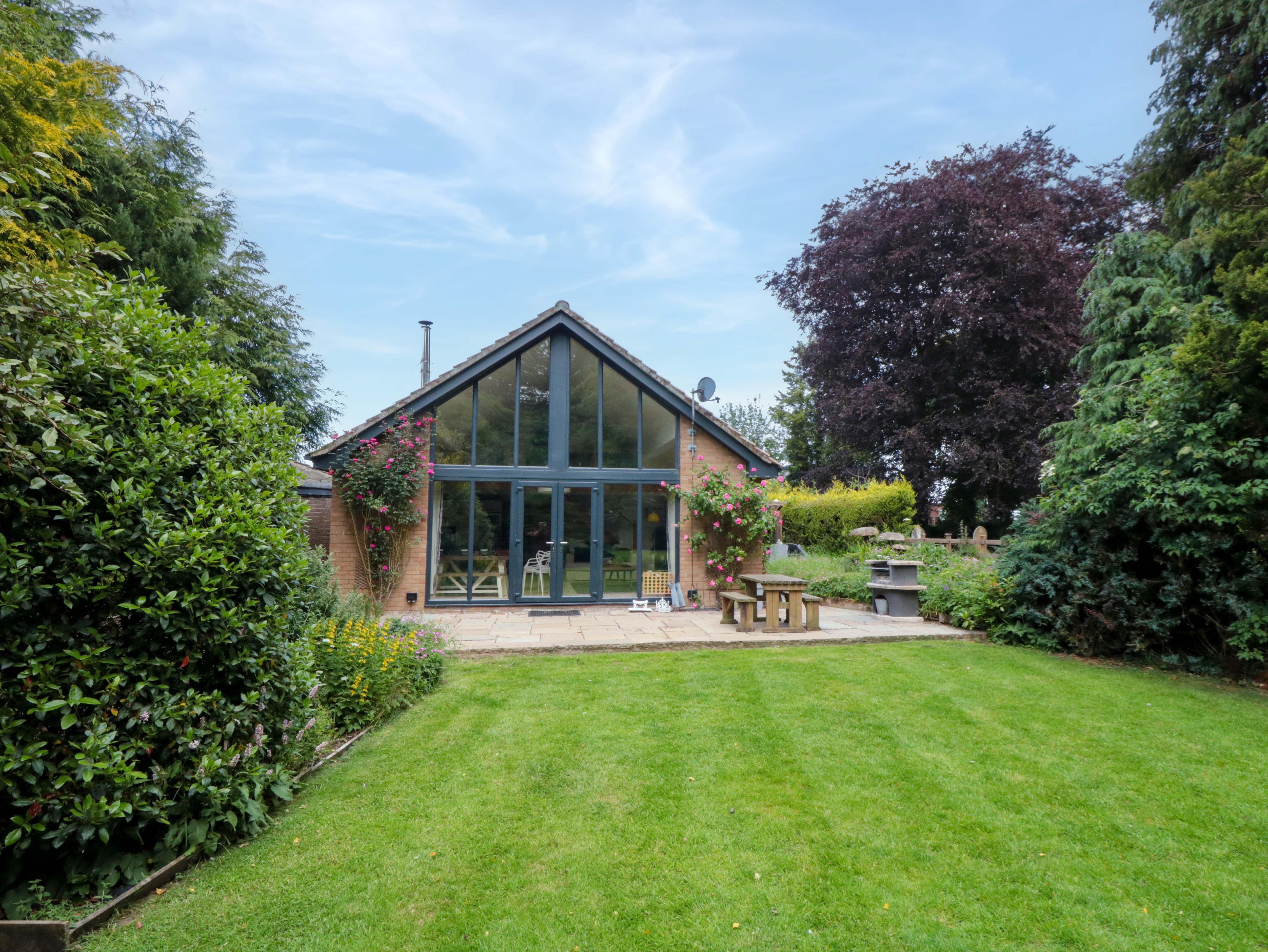 Lawnswood, Sherburn
