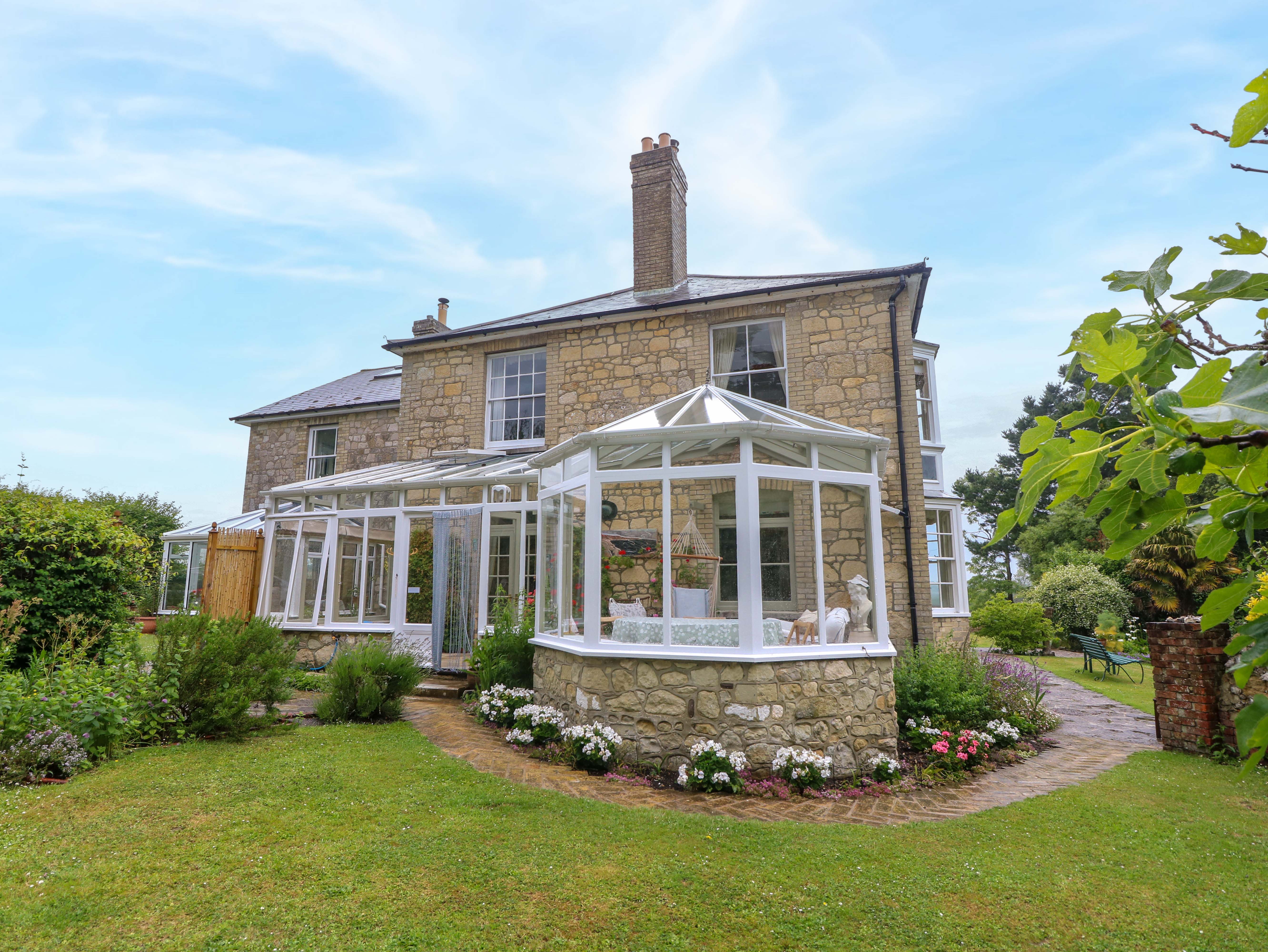 4 bedroom Cottage for rent in Freshwater Bay