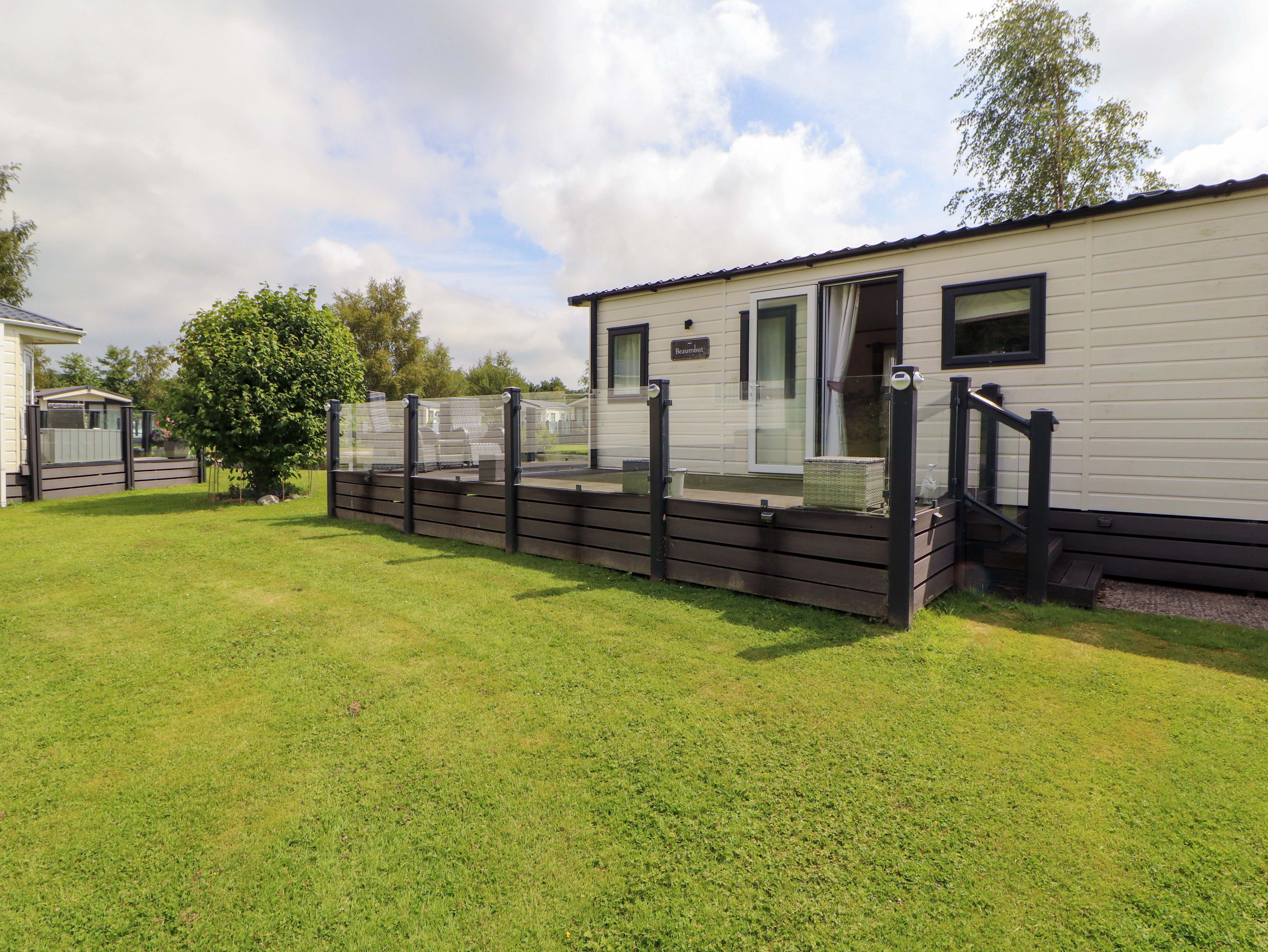 2 bedroom Cottage for rent in Borwick