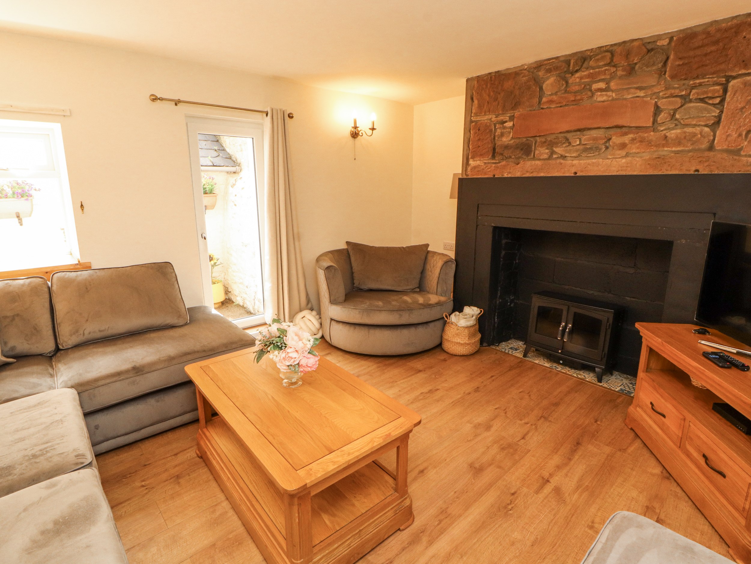 4 bedroom Cottage for rent in Maryport