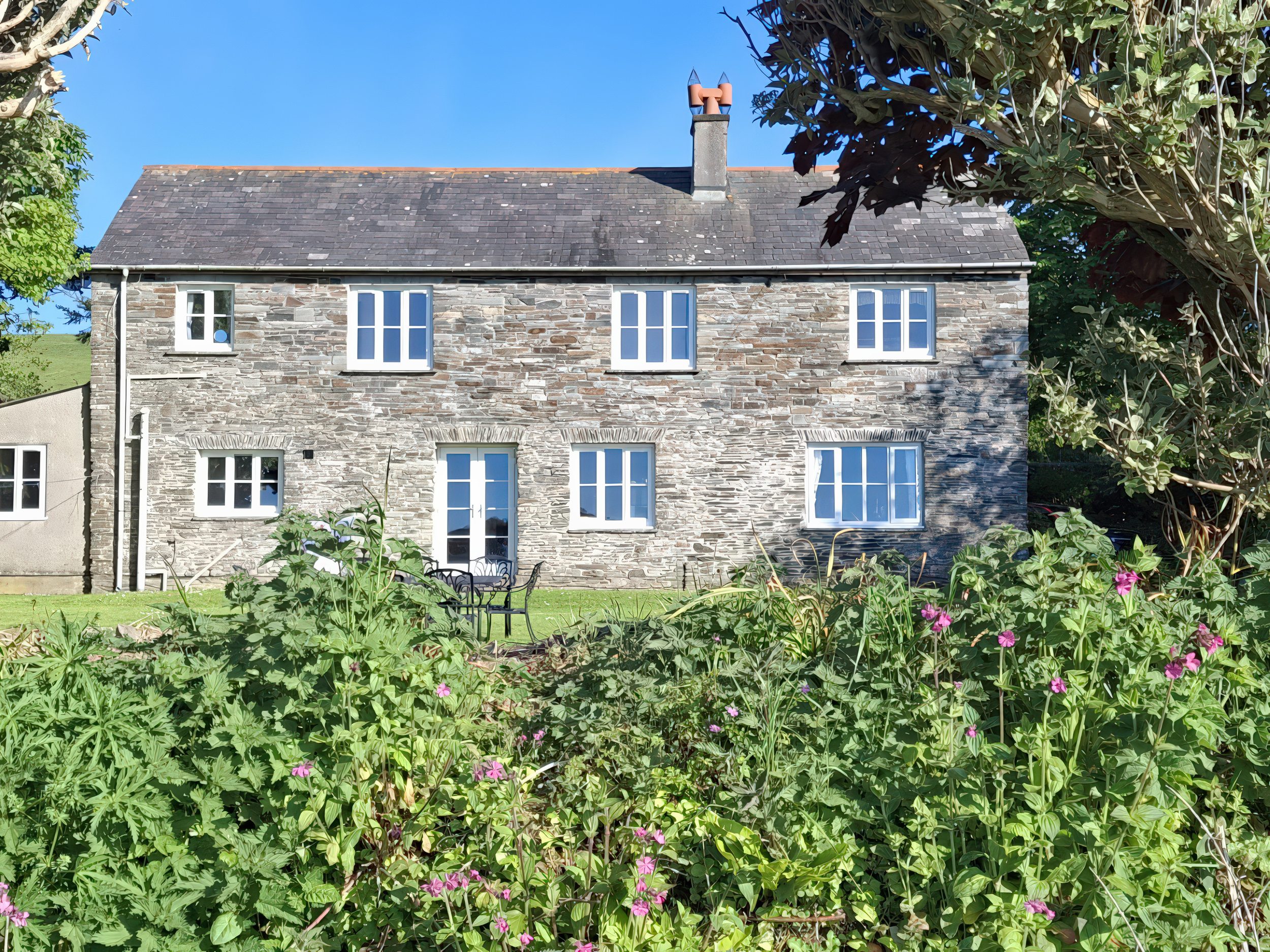 4 bedroom Cottage for rent in Tintagel