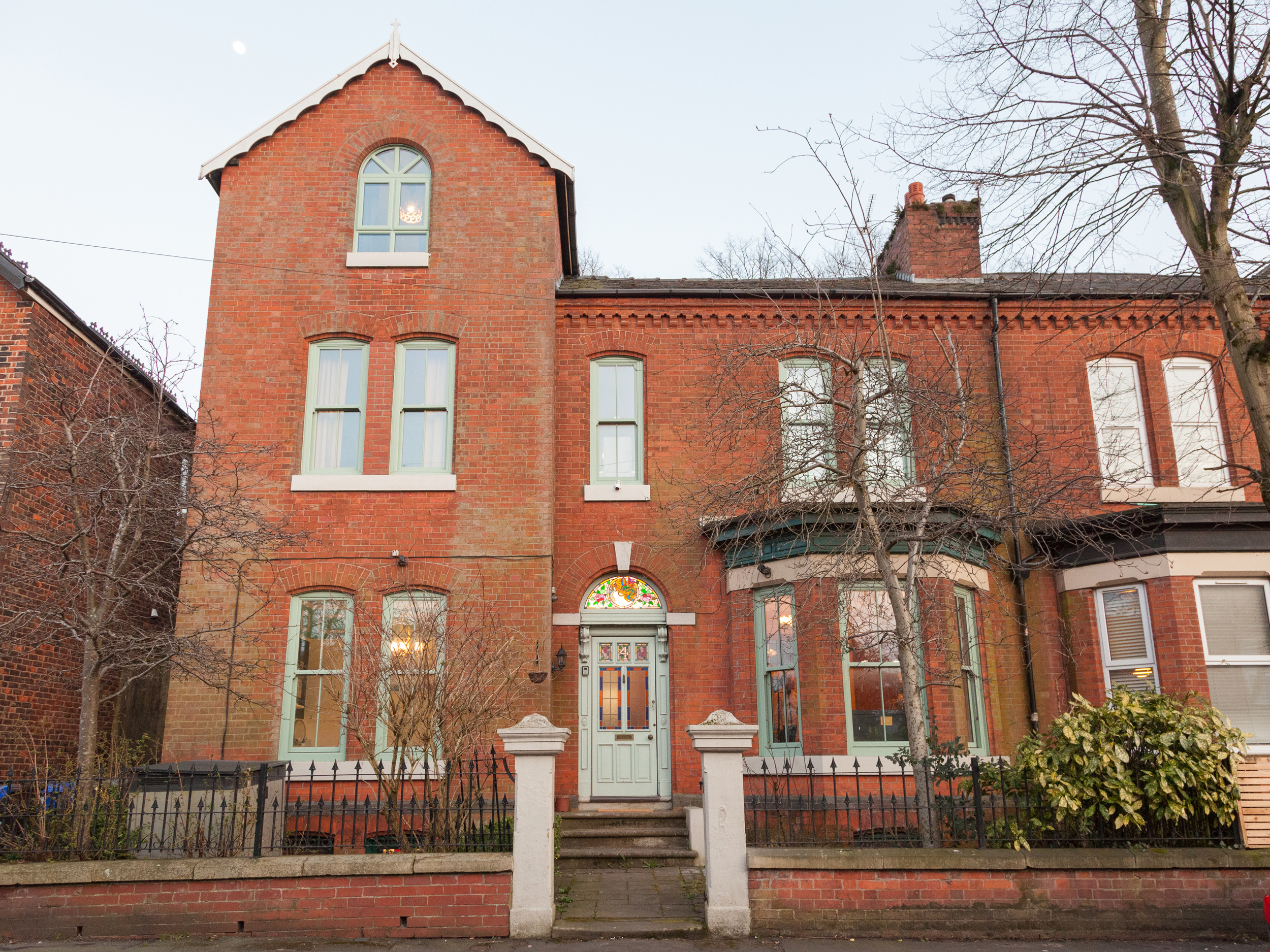 6 bedroom Cottage for rent in Manchester