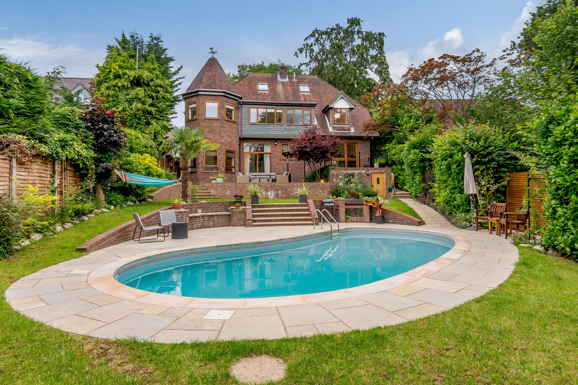 5 bedroom Cottage for rent in Slough