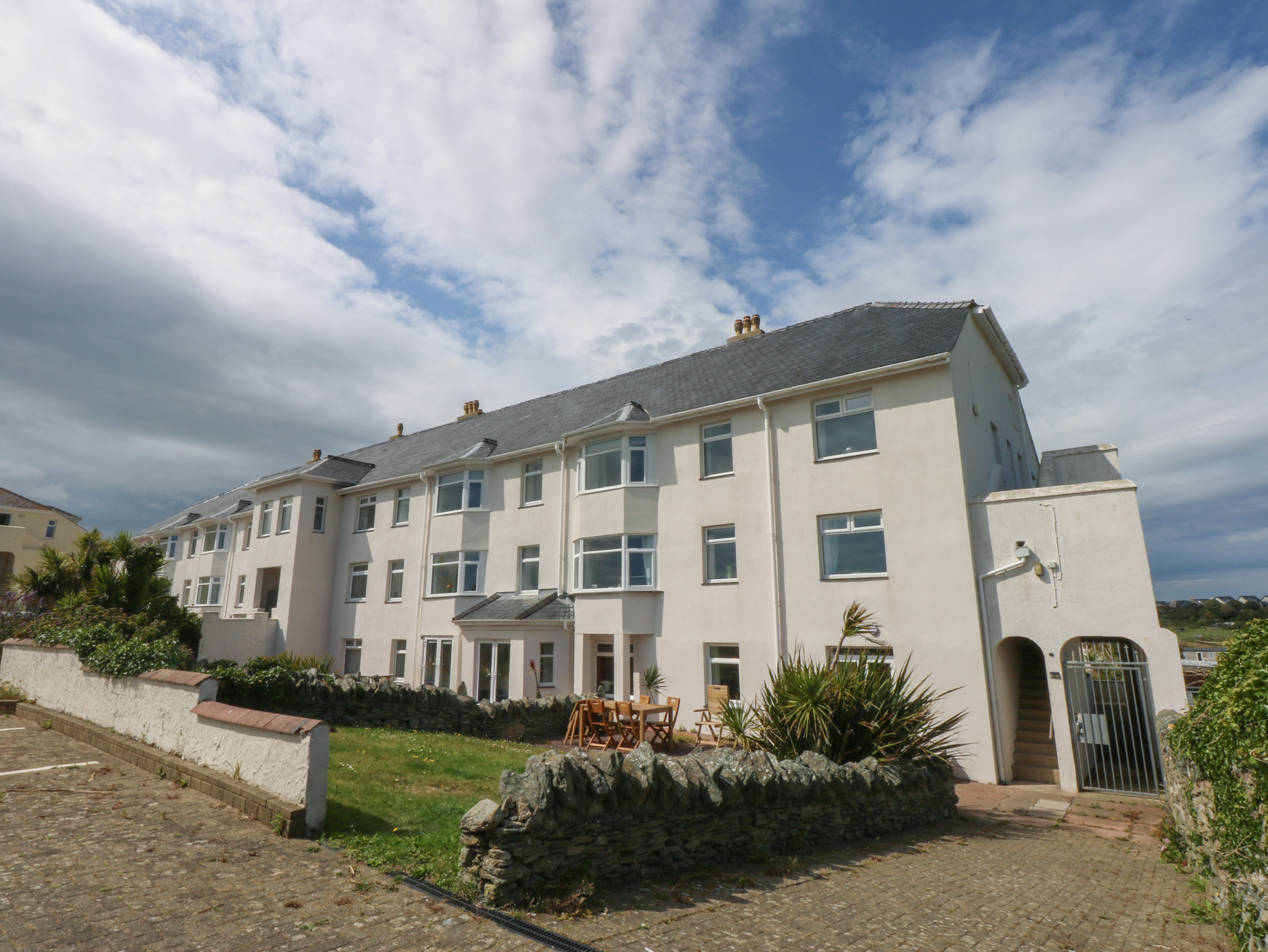 3 bedroom Cottage for rent in Trearddur Bay