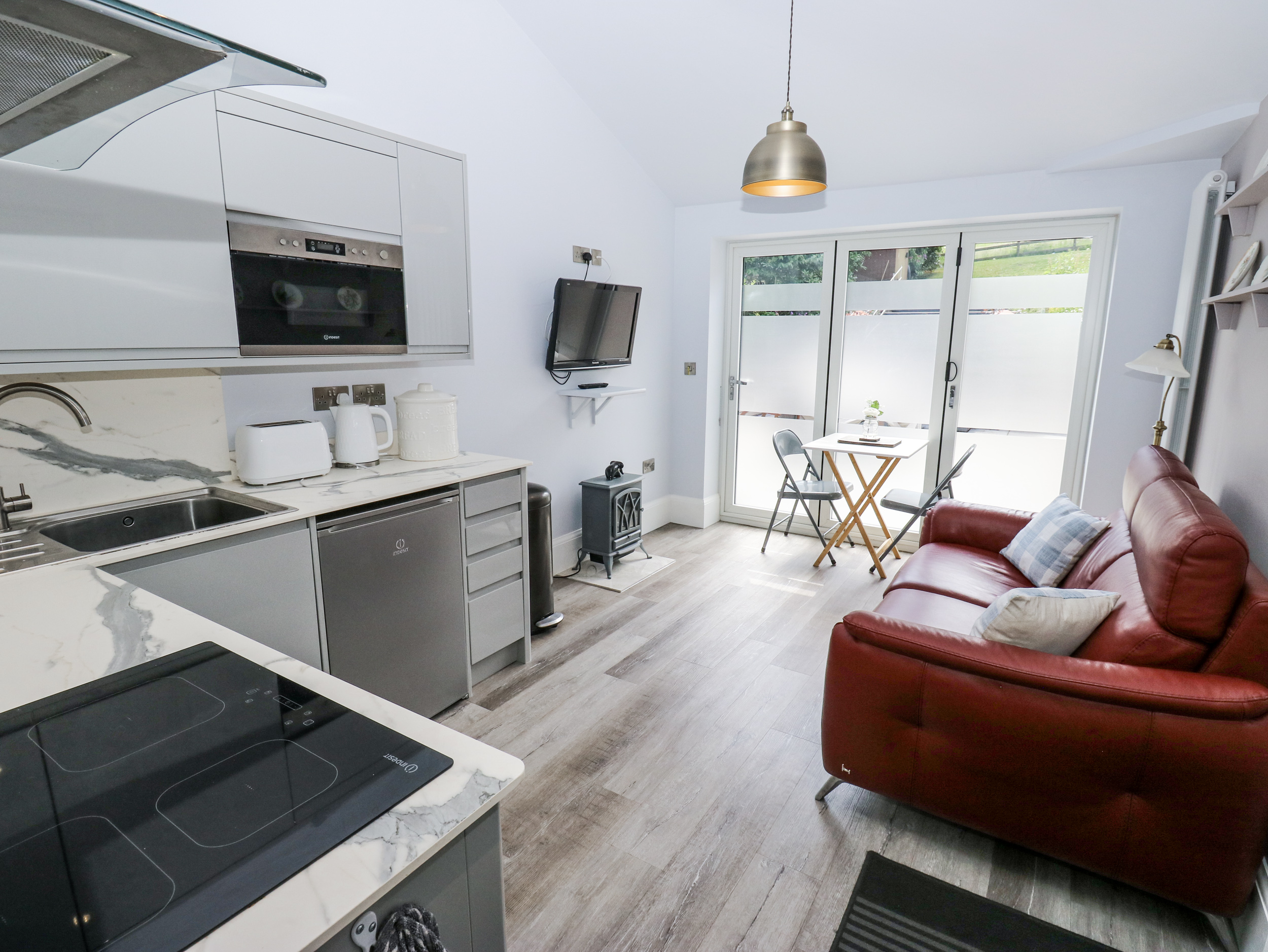 1 bedroom Cottage for rent in Glossop