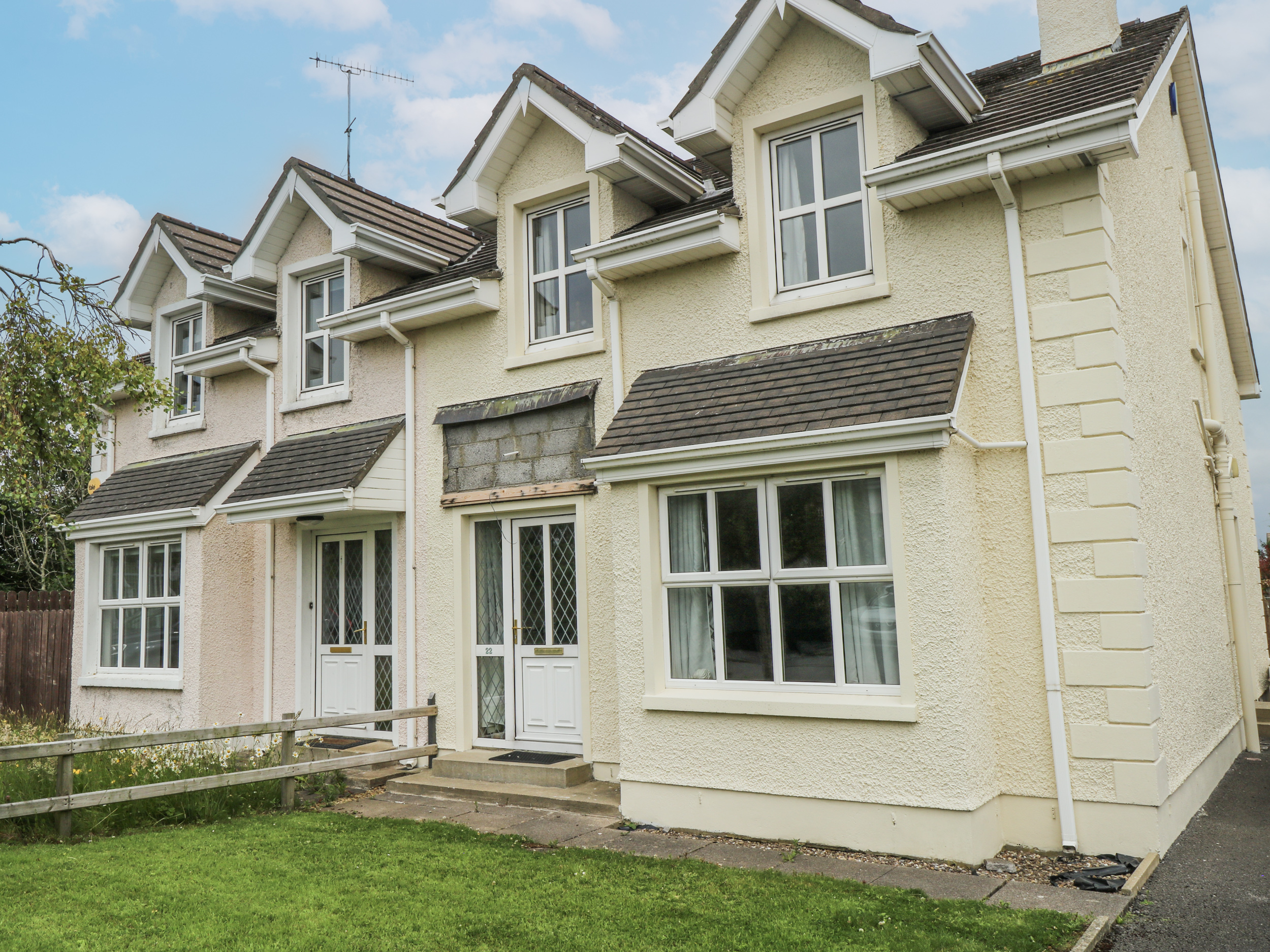 4 bedroom Cottage for rent in Bundoran