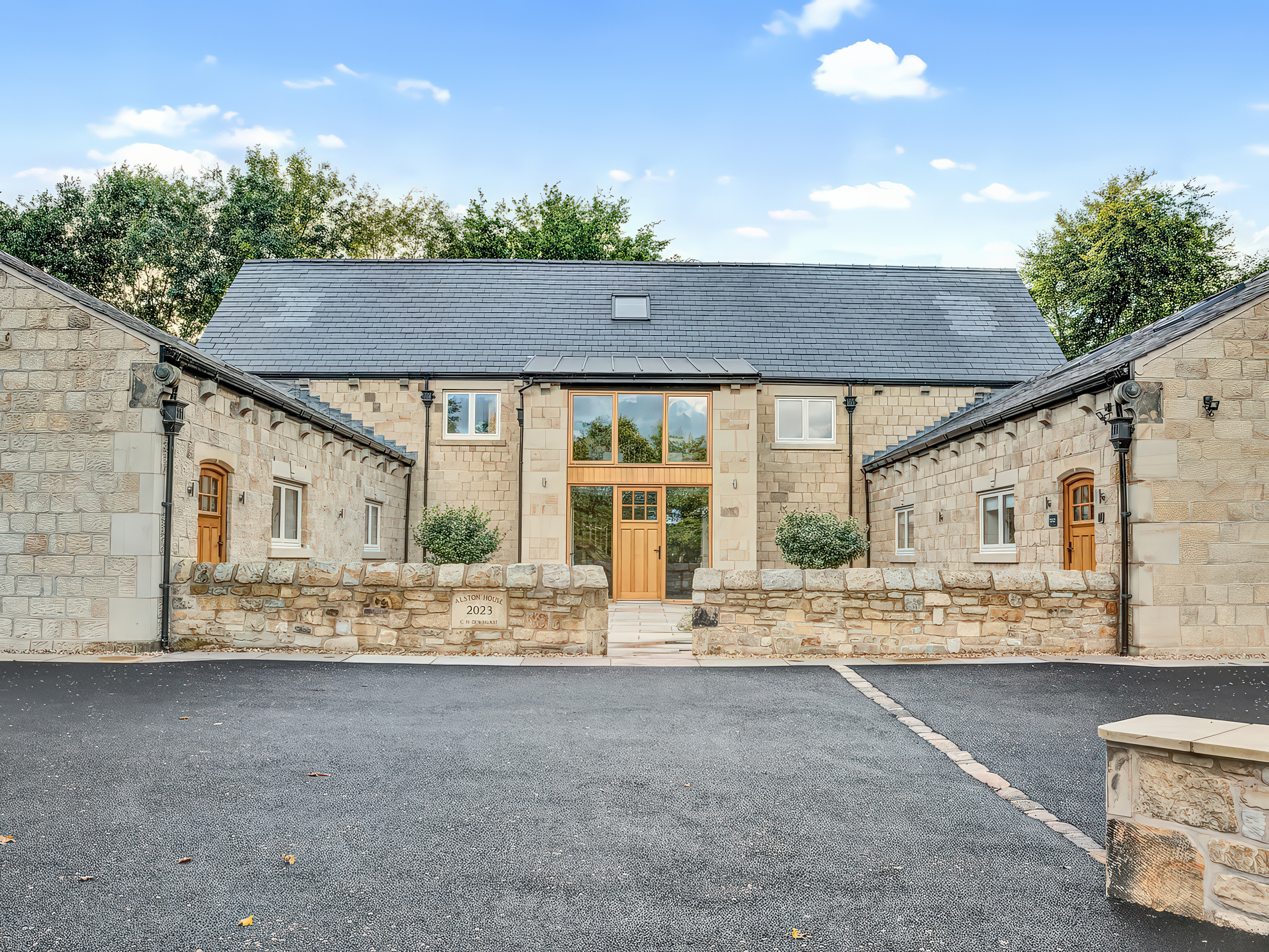 5 bedroom Cottage for rent in Longridge