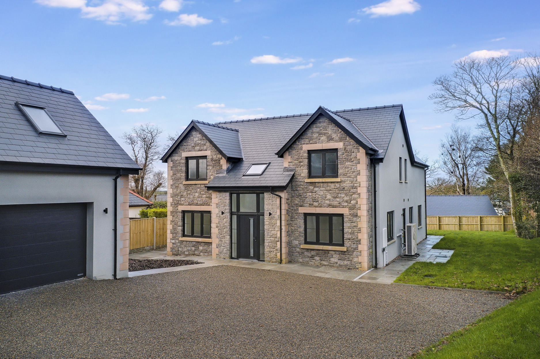 5 bedroom Cottage for rent in Neyland