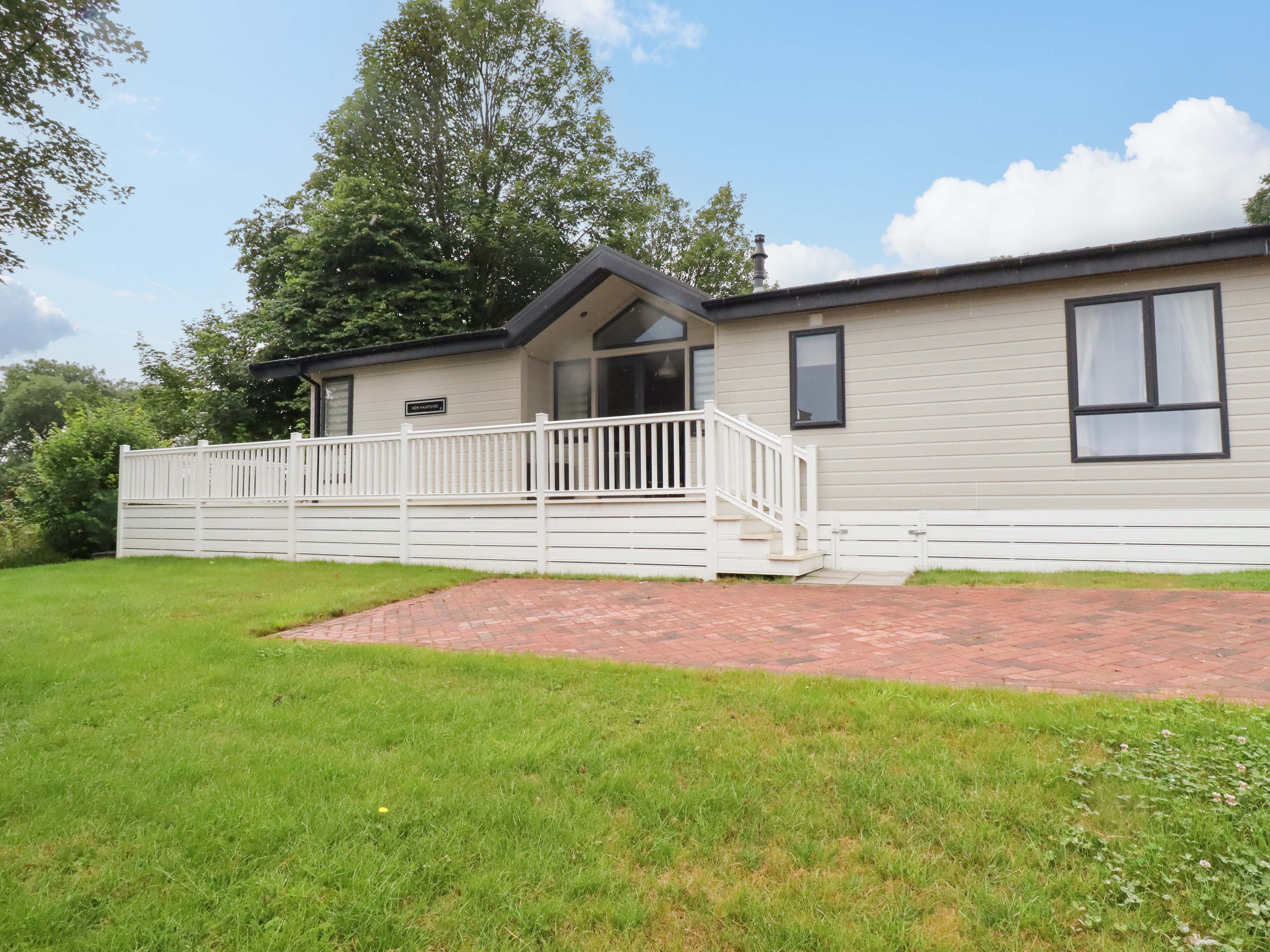 2 bedroom Cottage for rent in St Austell