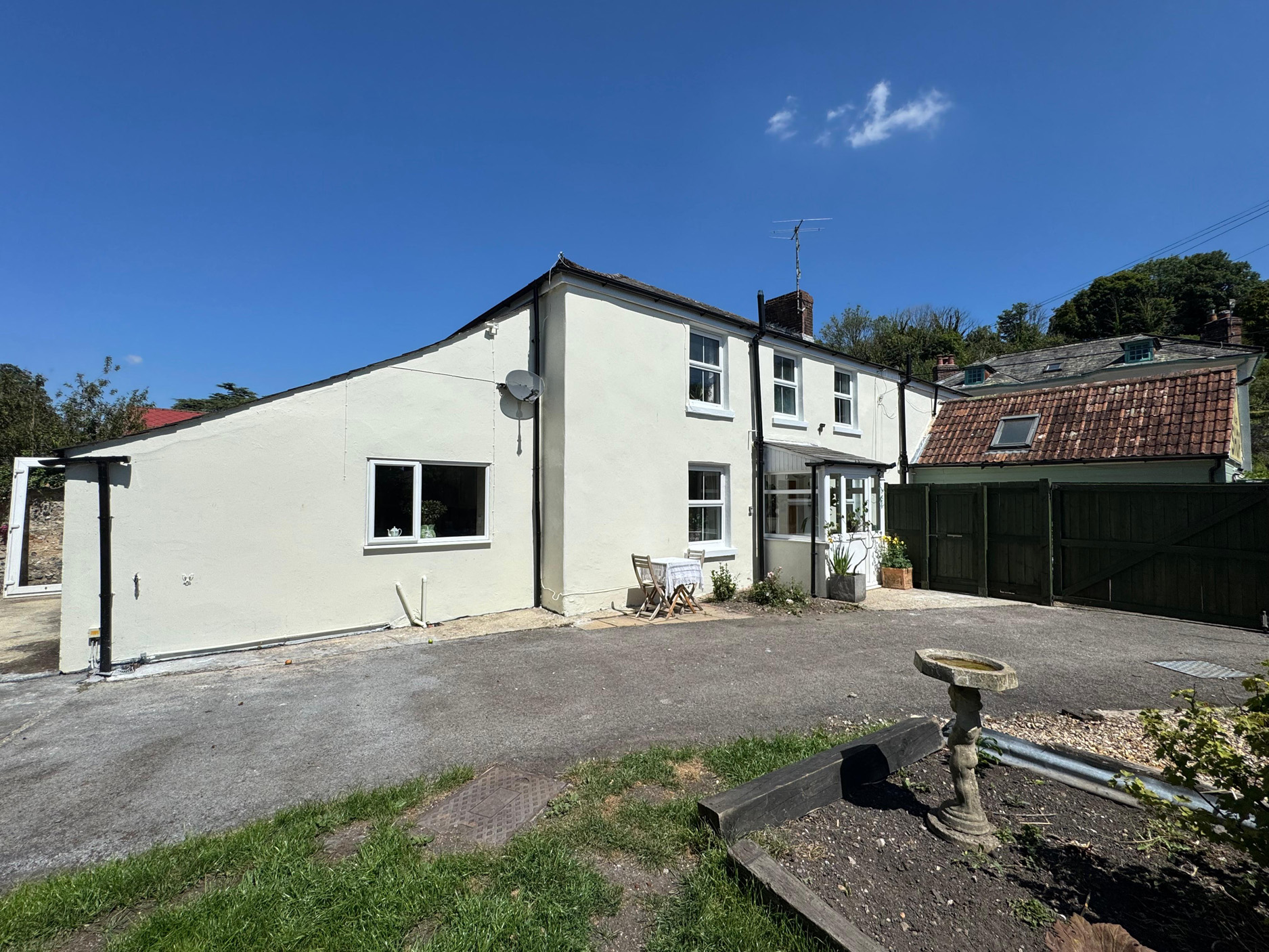 4 bedroom Cottage for rent in Dorchester