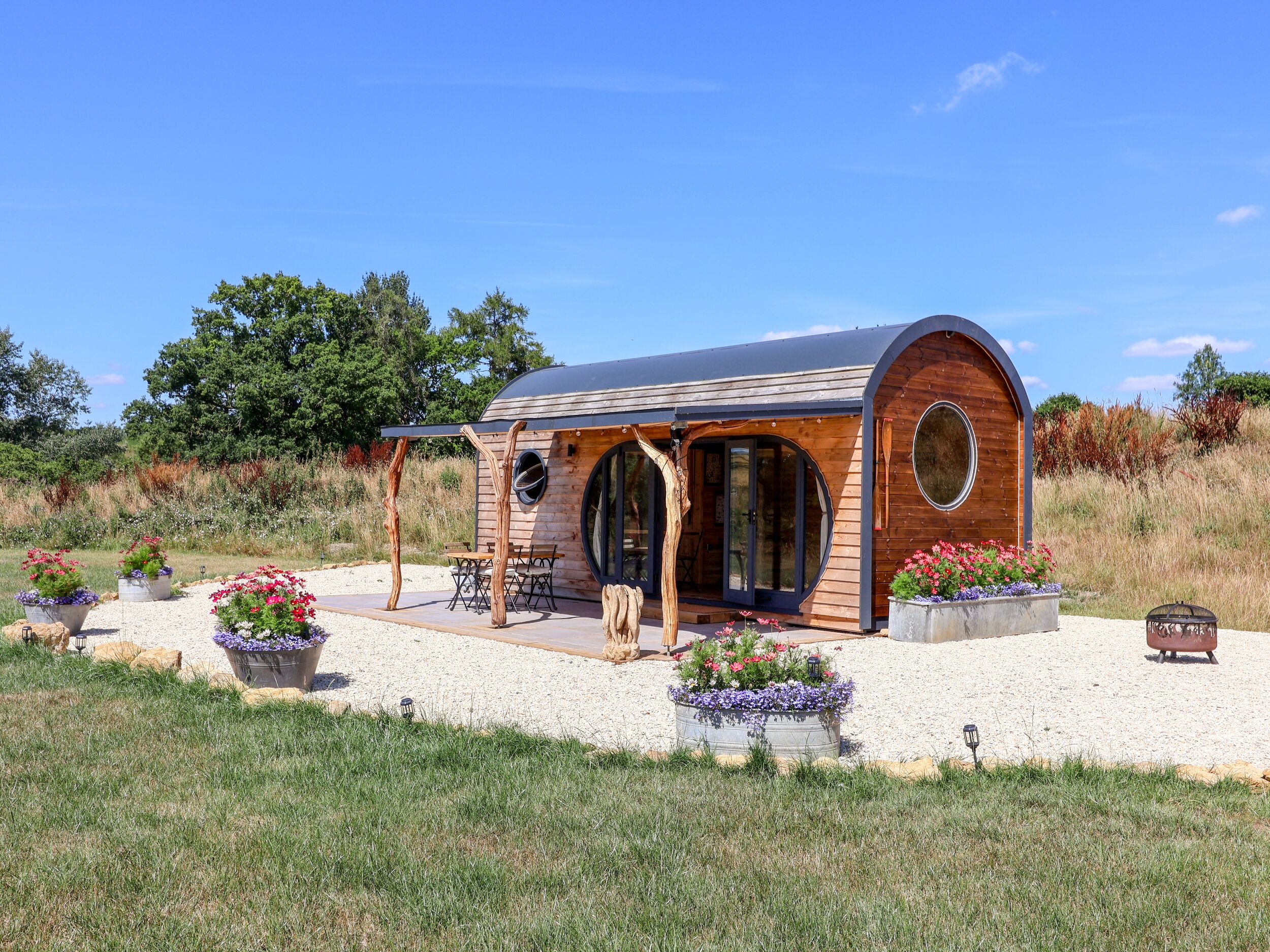 1 bedroom Cottage for rent in Gillingham