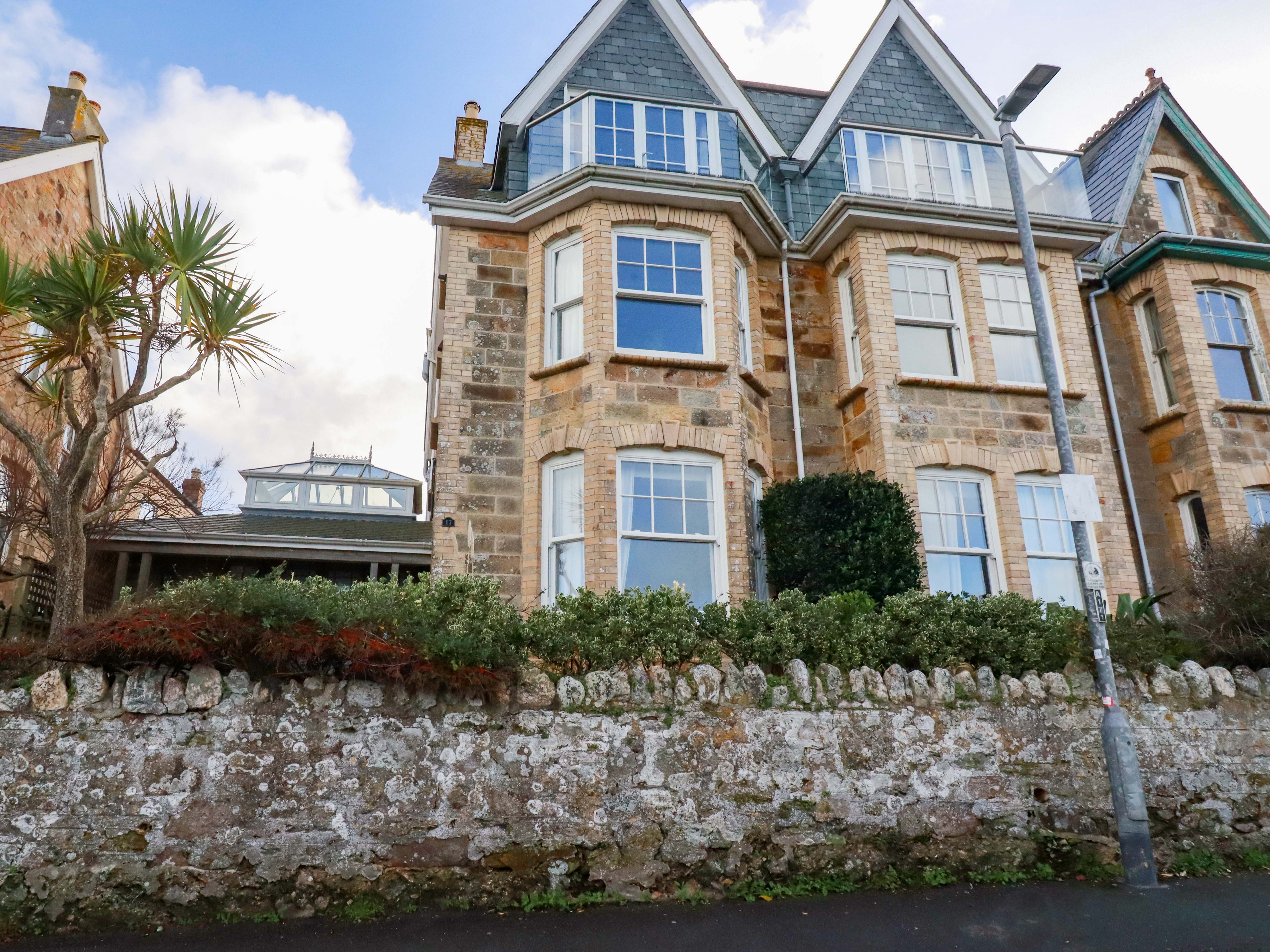 2 bedroom Cottage for rent in Newquay, Cornwall