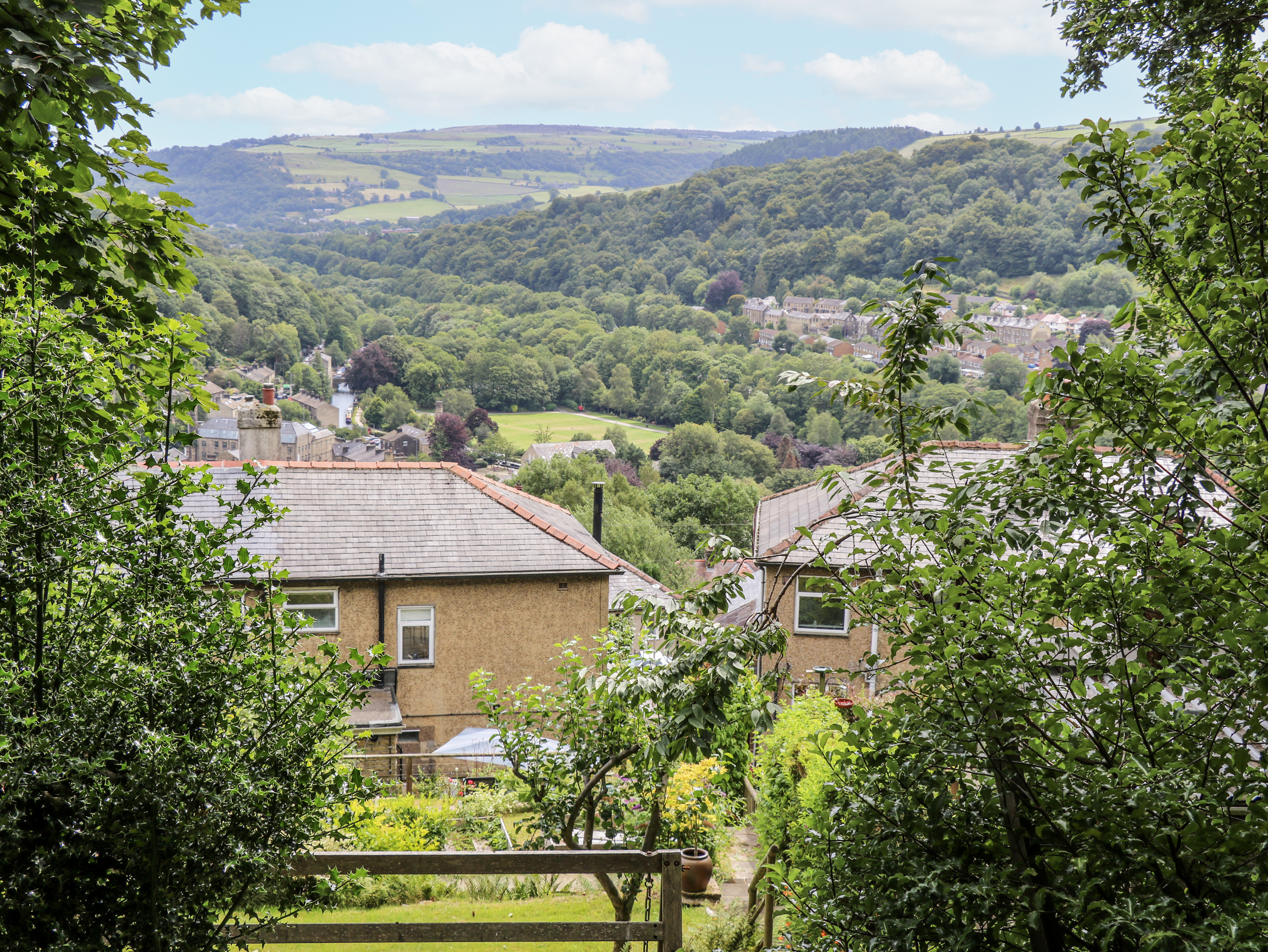 3 bedroom Cottage for rent in Hebden Bridge