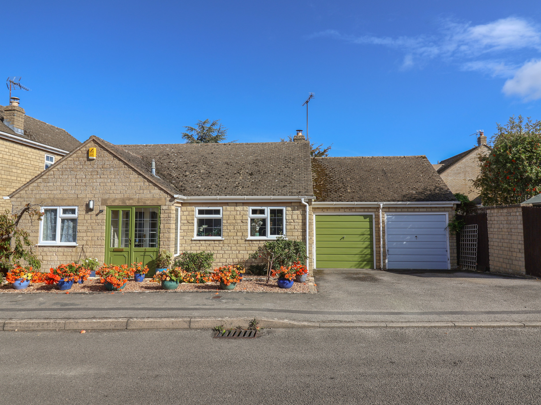 1 bedroom Cottage for rent in Broadway