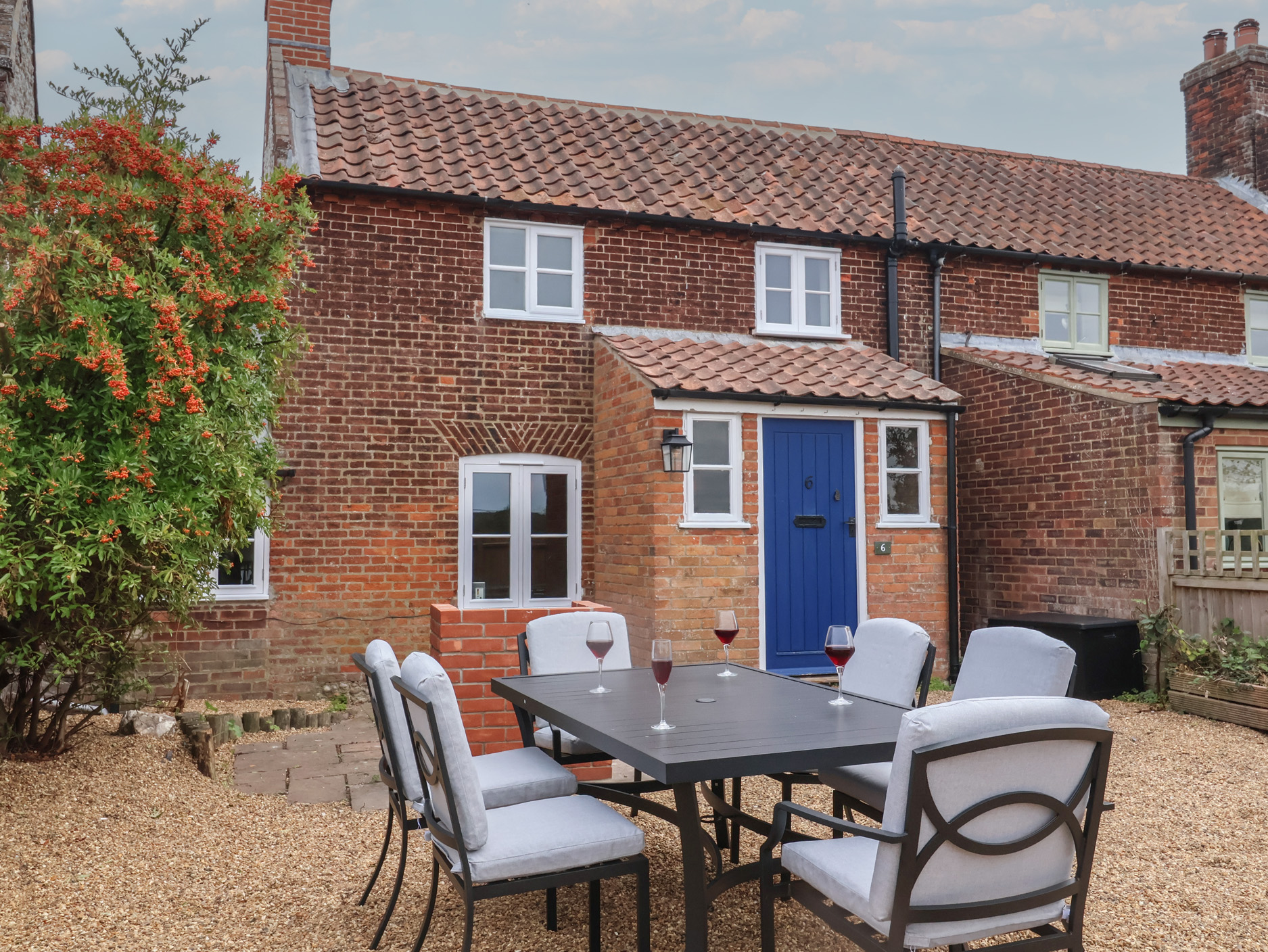 2 bedroom Cottage for rent in Burnham Market