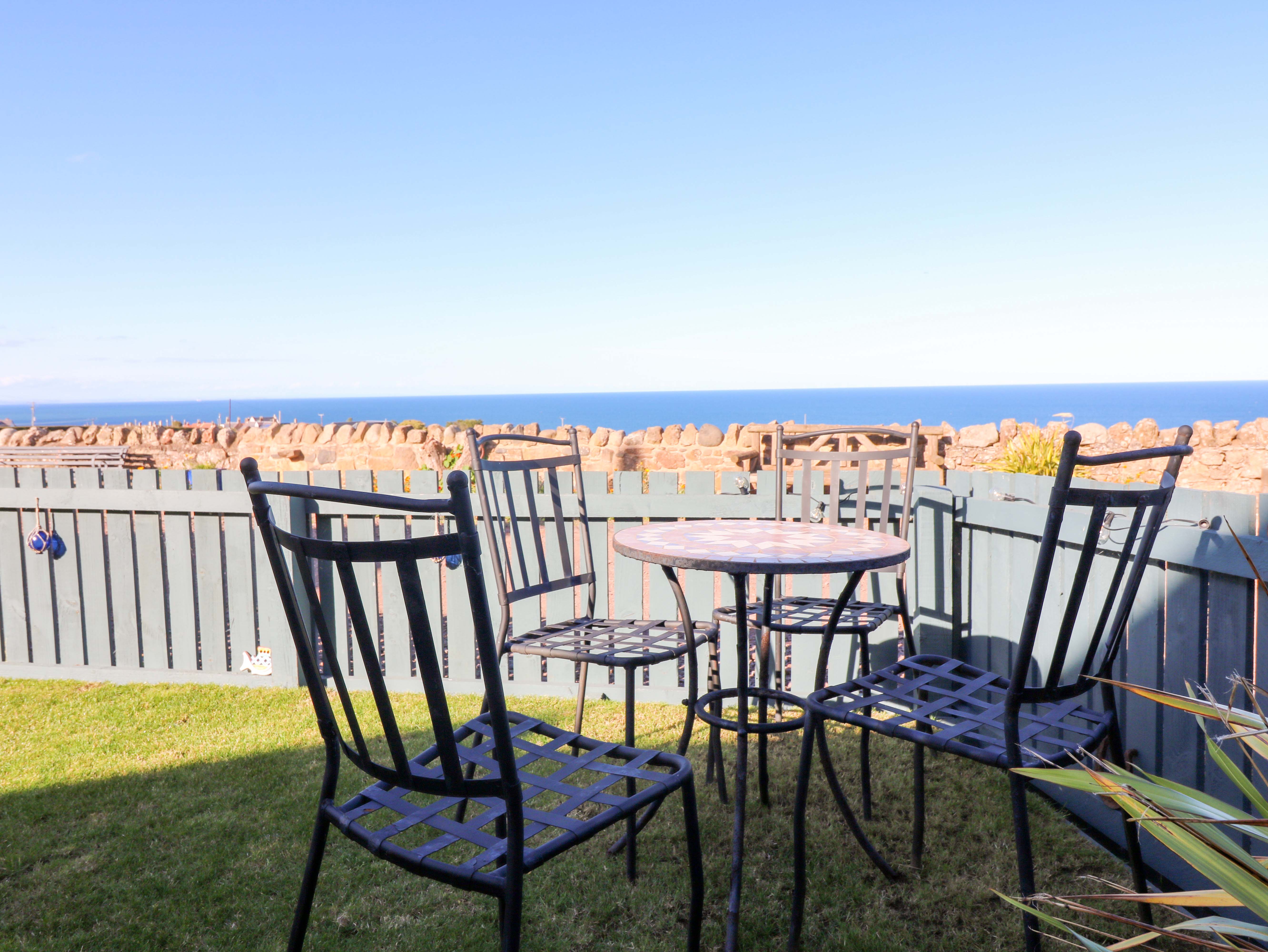 2 bedroom Cottage for rent in Cove Village