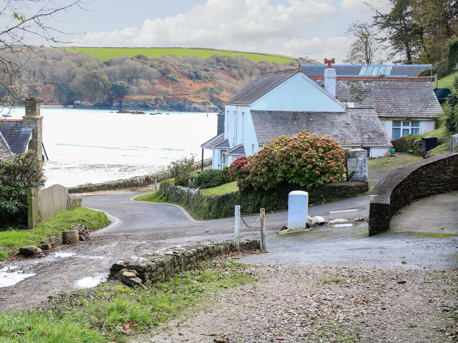 3 bedroom Cottage for rent in Salcombe
