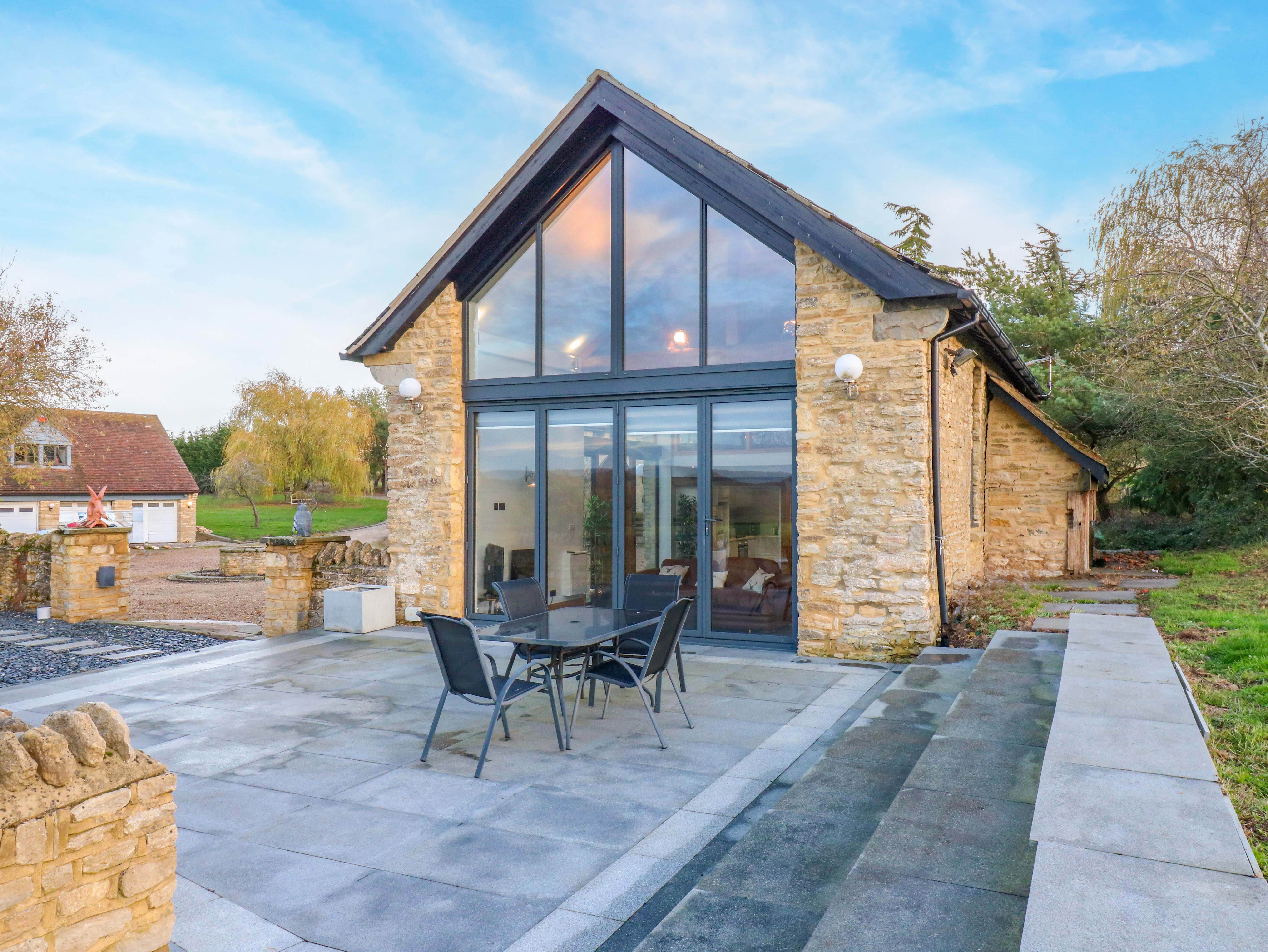 The Lodge @ Lodge Farm, Harrold