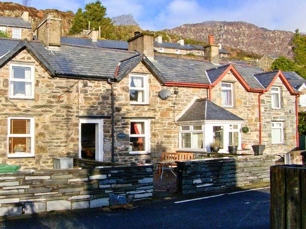 Bwthyn Ger Afon (Riverplace Cottage),Blaenau Ffestiniog