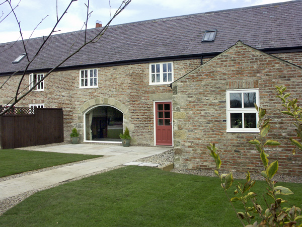 Red Barn, The,Alnwick