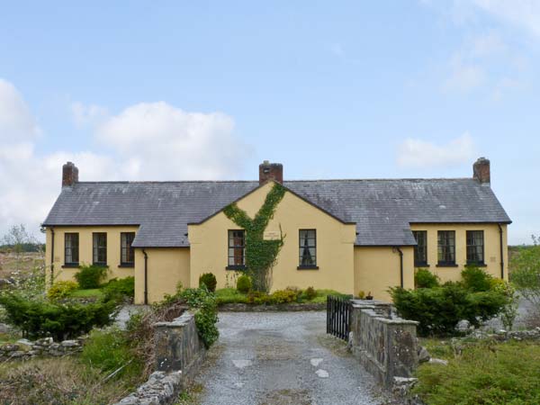 Cashel Schoolhouse,Ireland