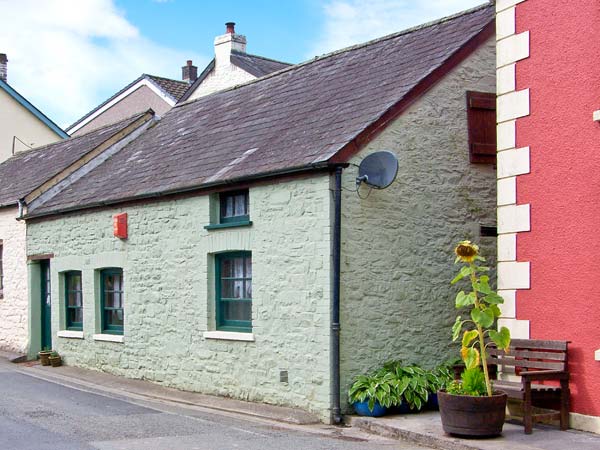 Yr Hen Efail,Llandovery