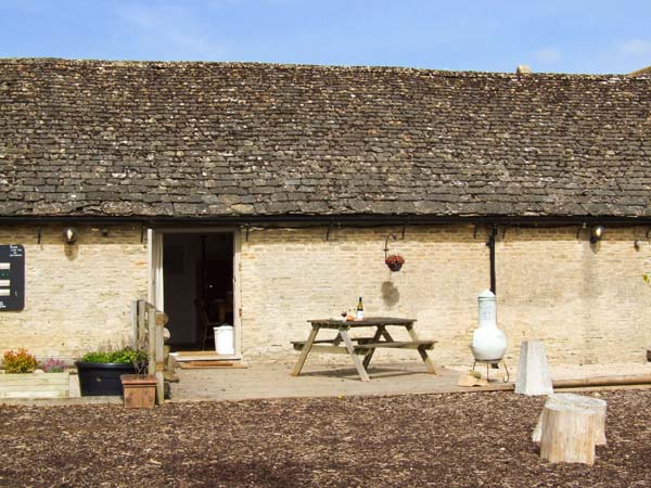 3 bedroom Cottage for rent in Lechlade-on-Thames