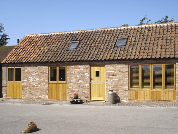 Ginny's Barn,Lincoln