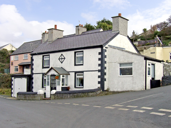 Royal Oak Cottage,Amlwch