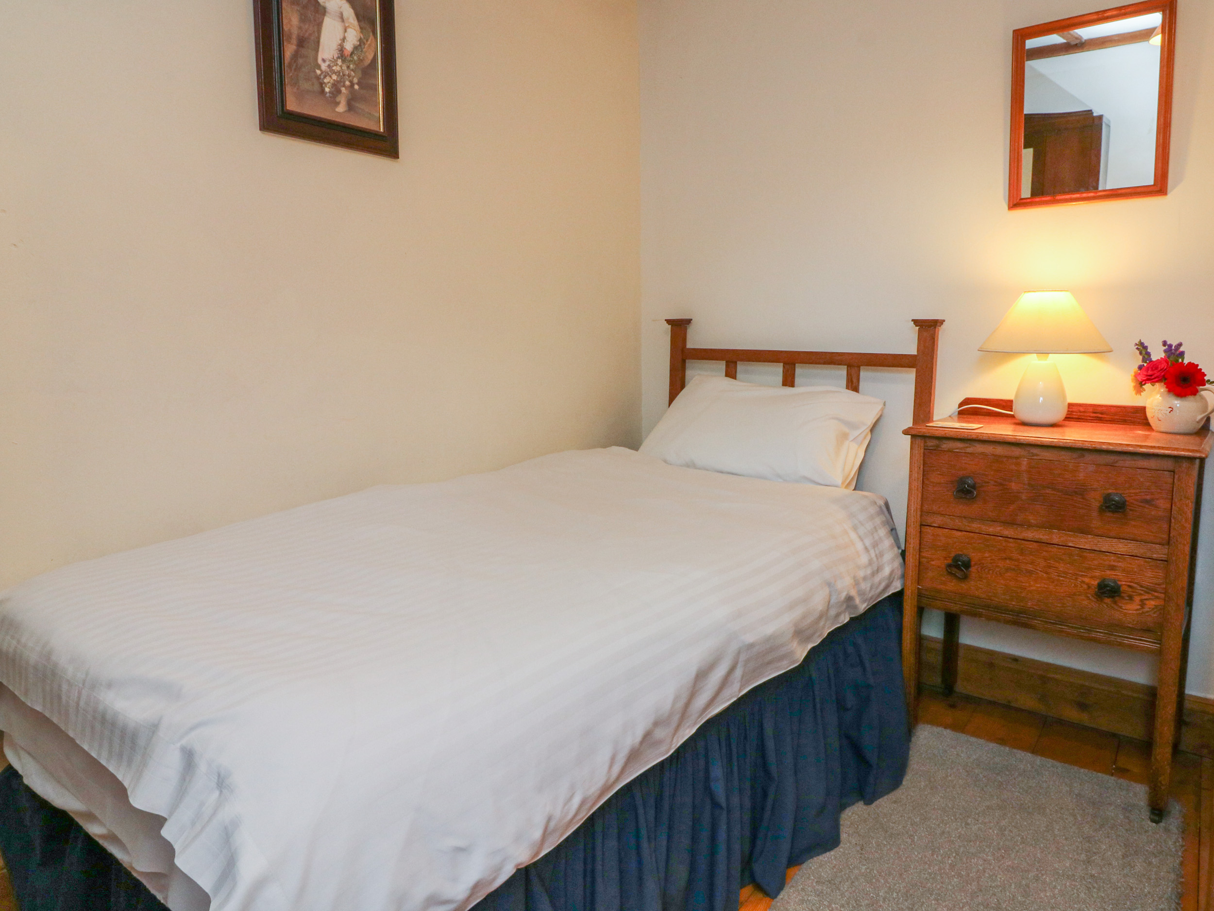 The Wagon House, Bicknoller Dog Friendly Holiday Cottage in Dorset