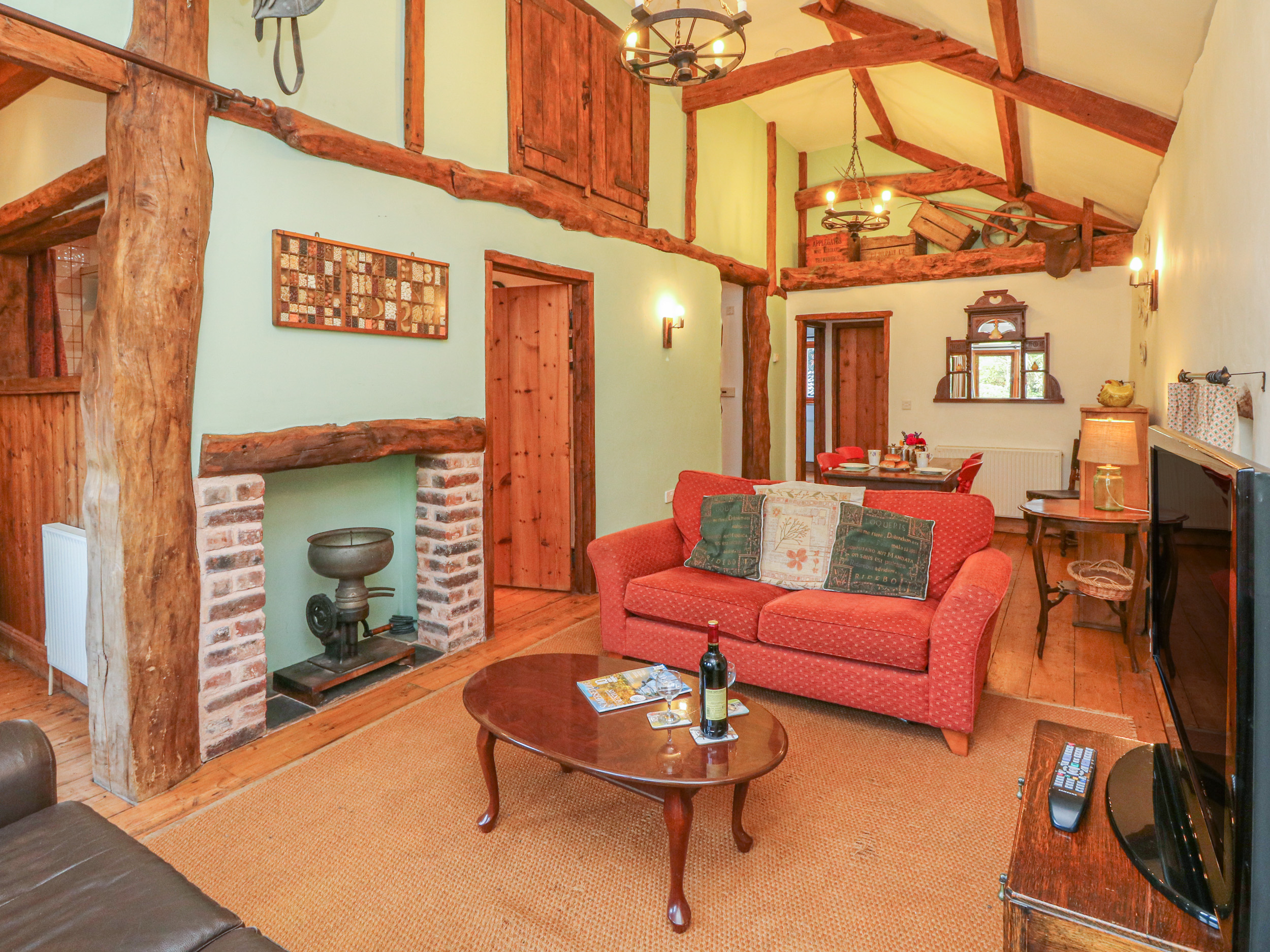The Wagon House, Bicknoller Dog Friendly Holiday Cottage in Dorset